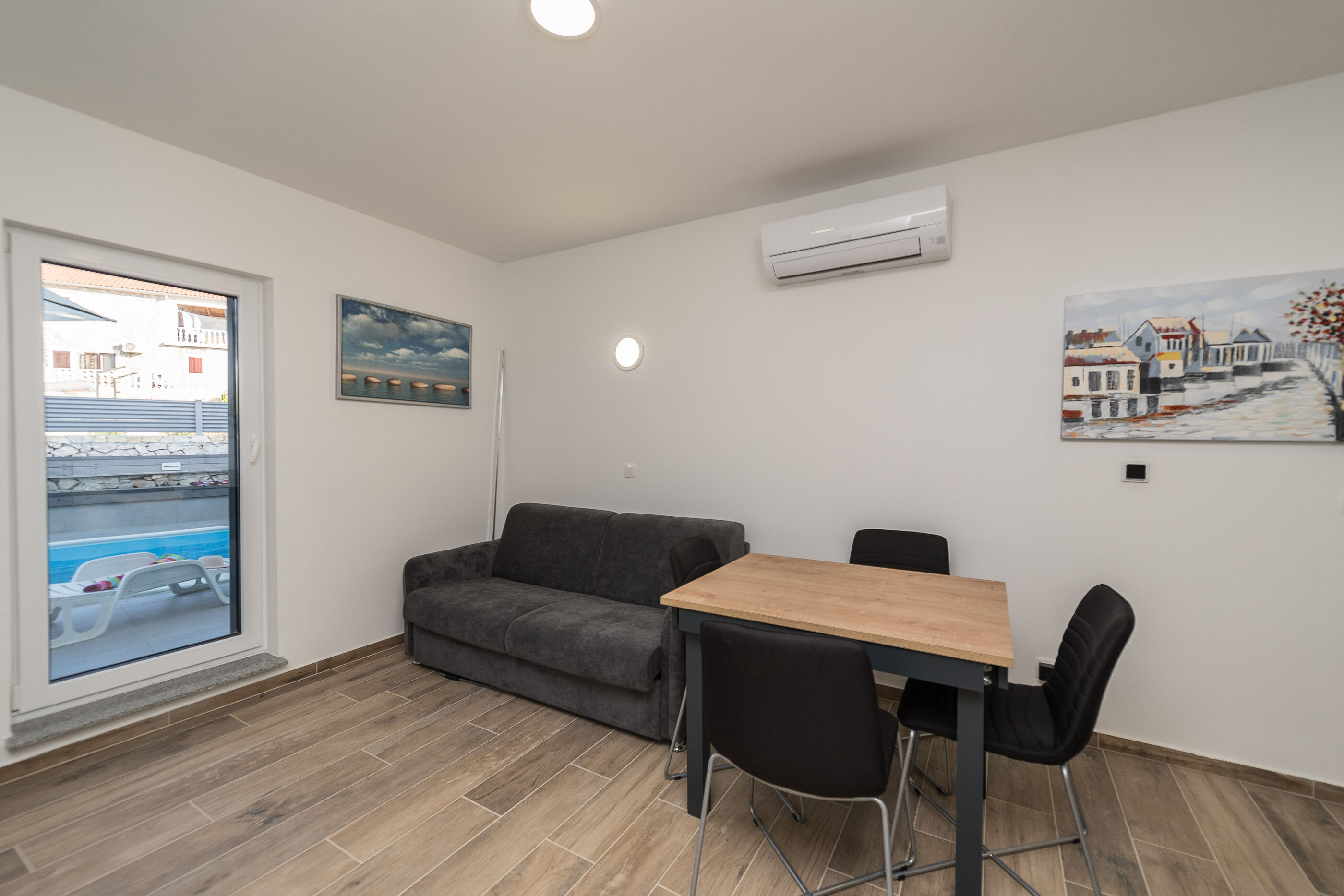 Apartments Cozy 116201-A3