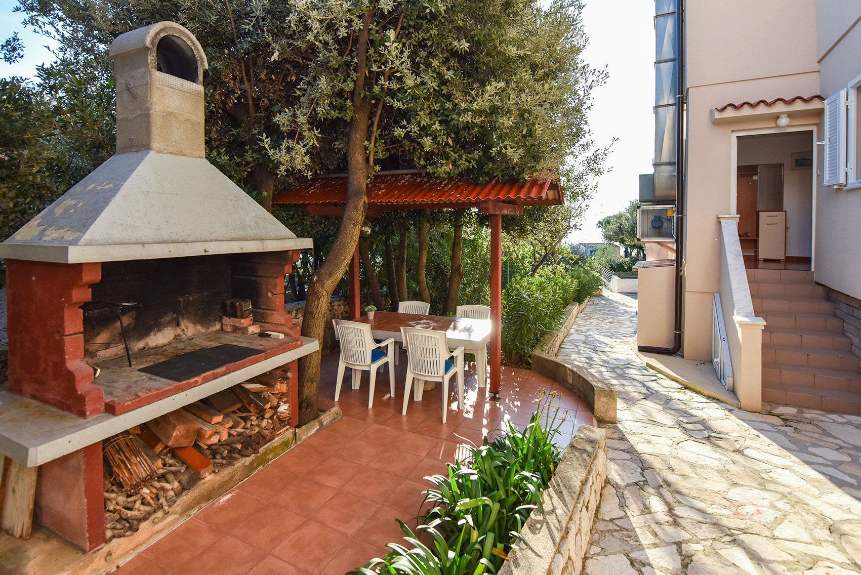 Apartments Mandre near sea 116191-A3