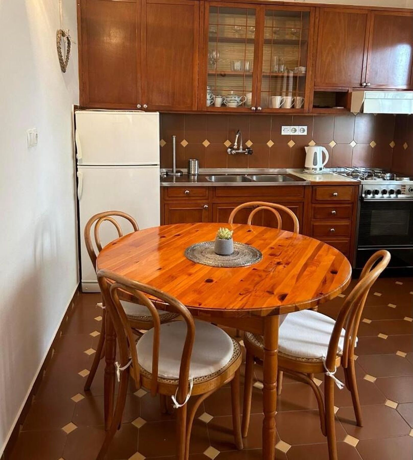 Apartments Matkov 104061-A1