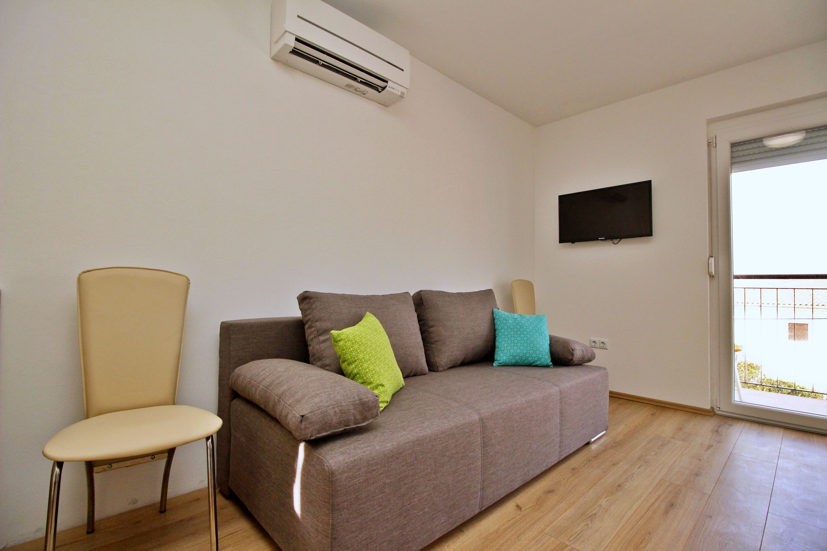 Apartments Parašilovac 63772-A2