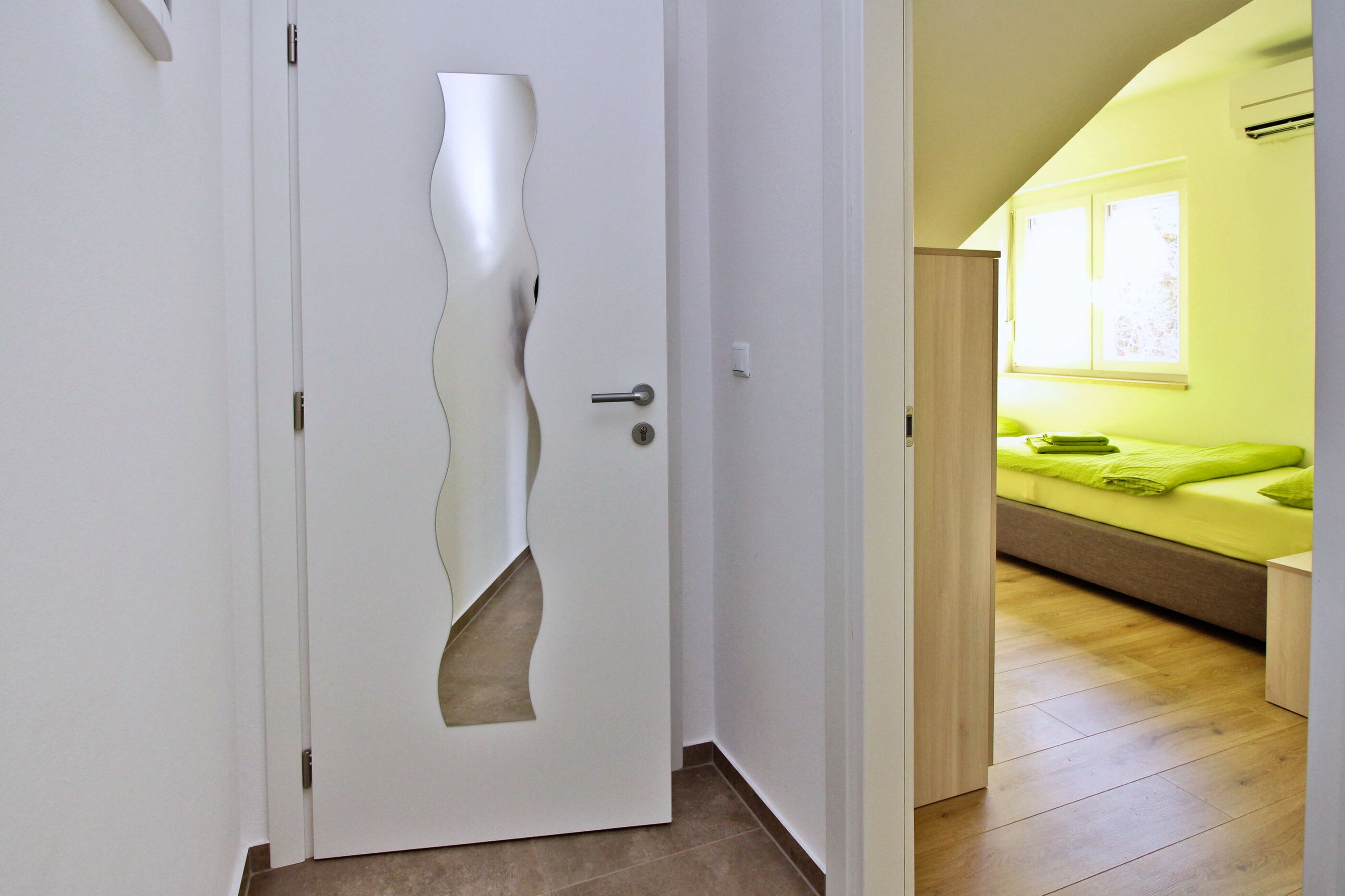 Apartments Parašilovac 63772-A2