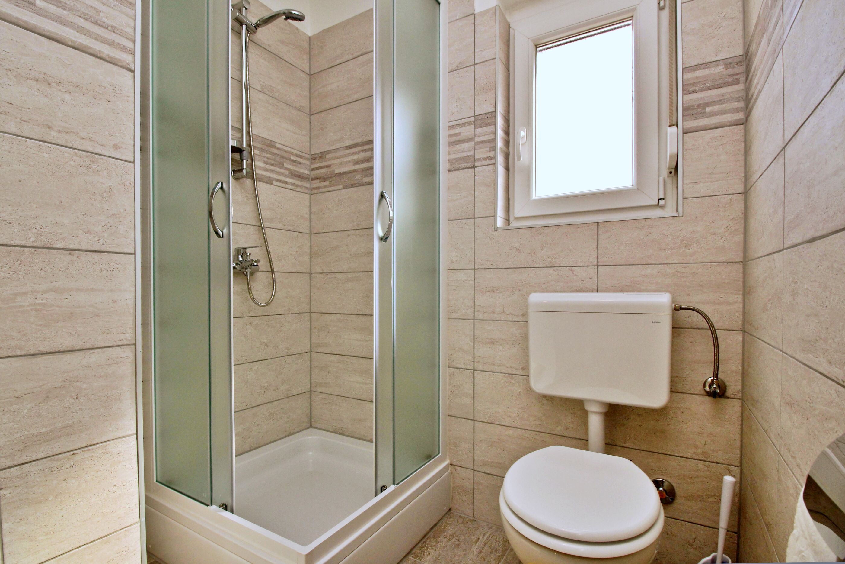 Apartments Parašilovac 63772-A2