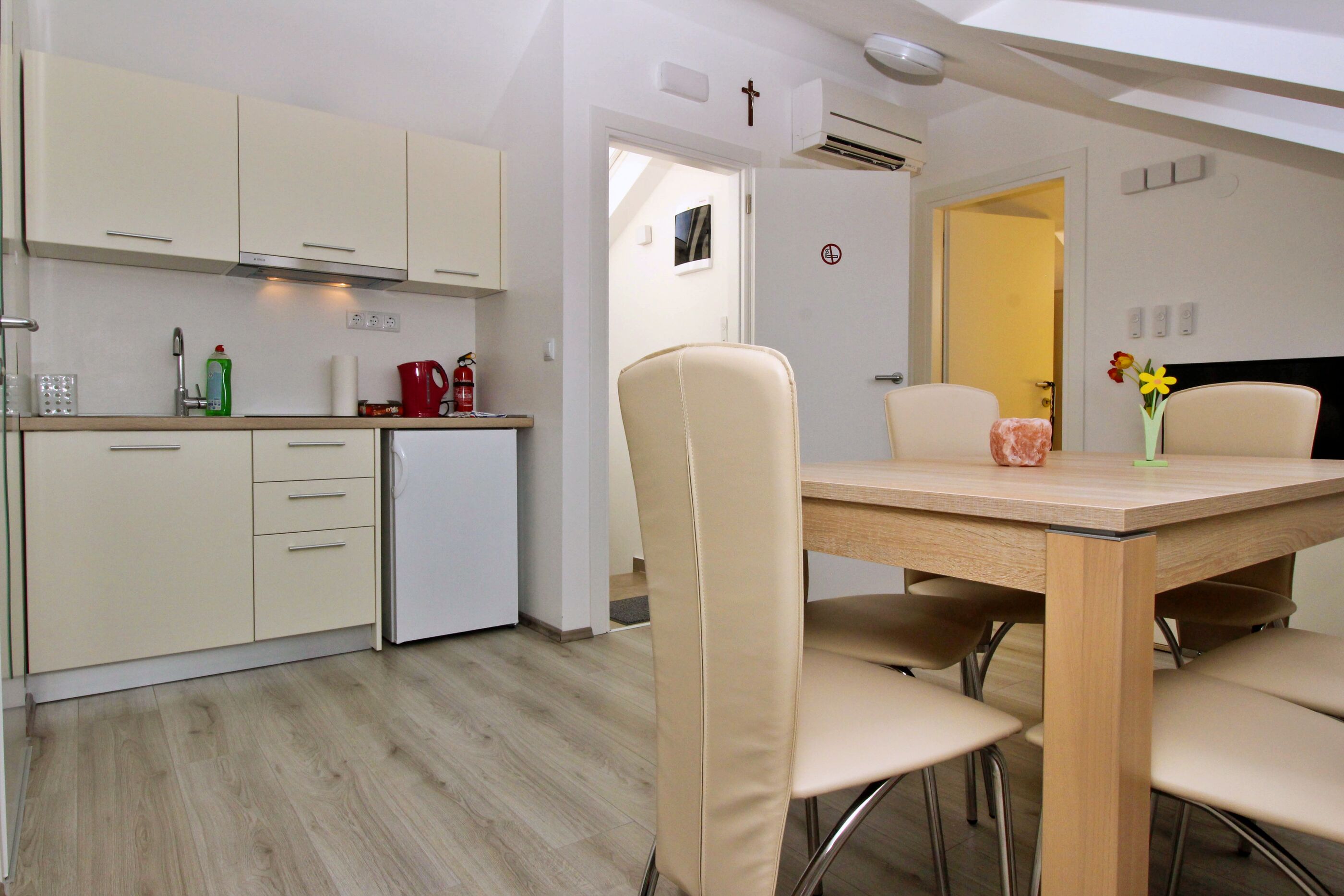 Apartments Parašilovac 63772-A3