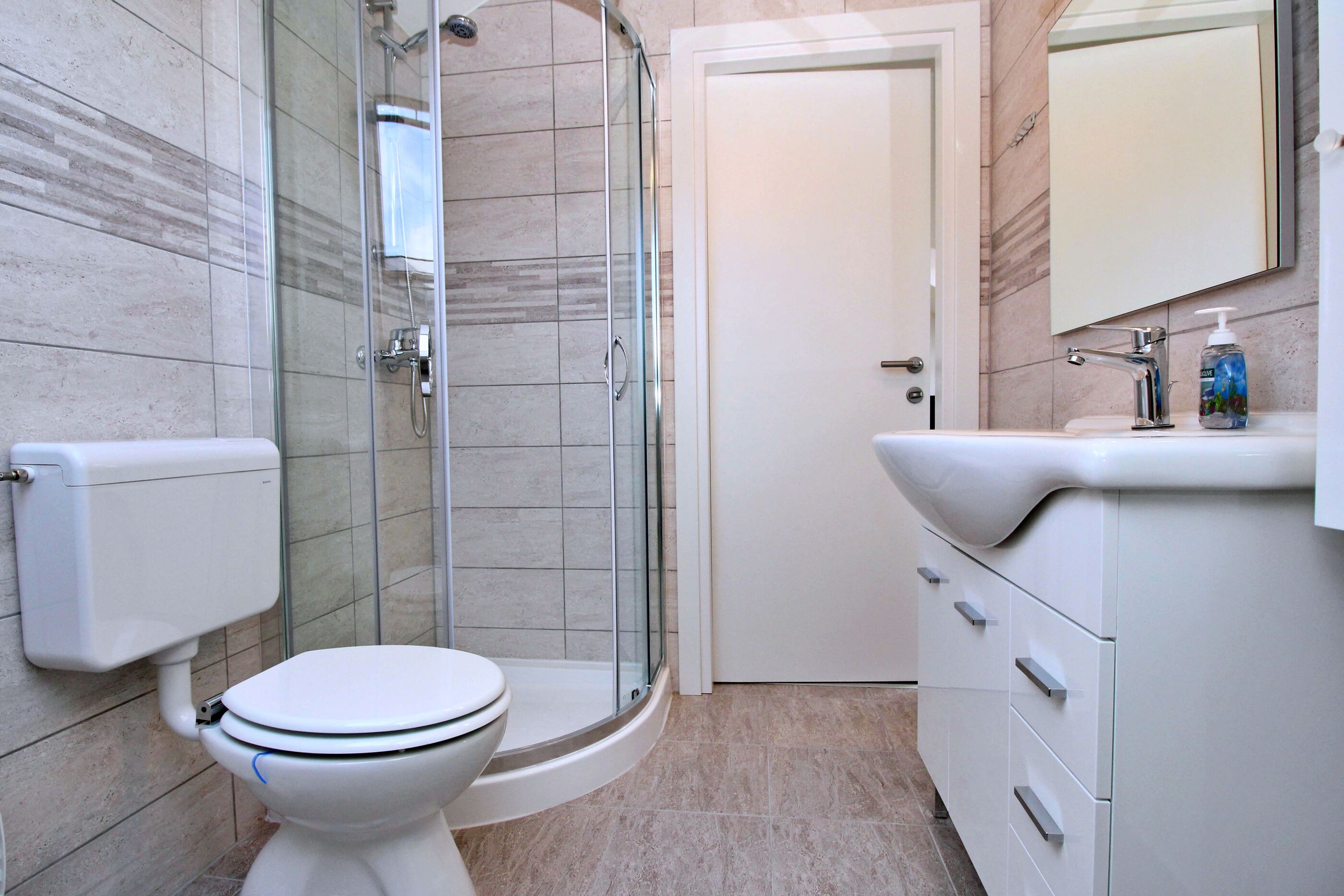 Apartments Parašilovac 63772-A3