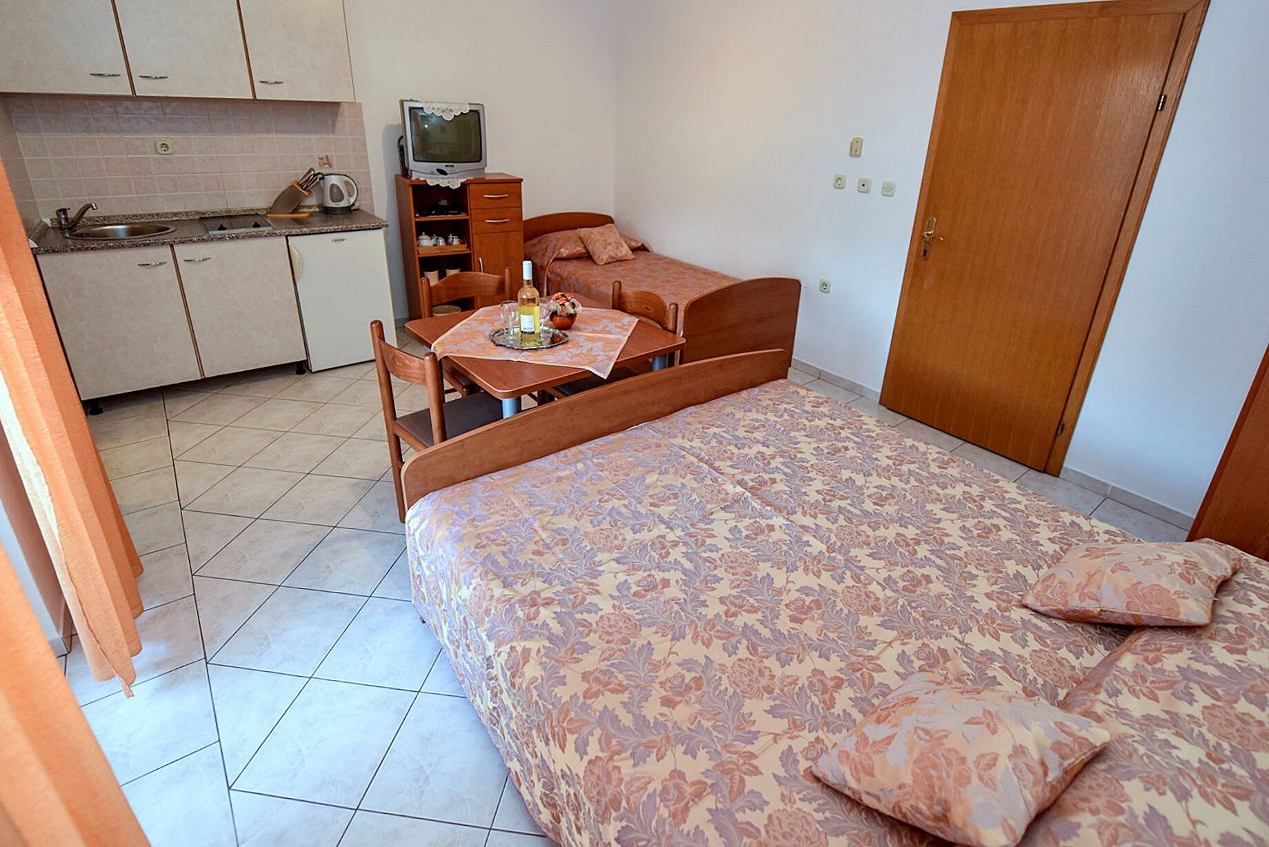 Apartments Mandre near sea 116191-A8