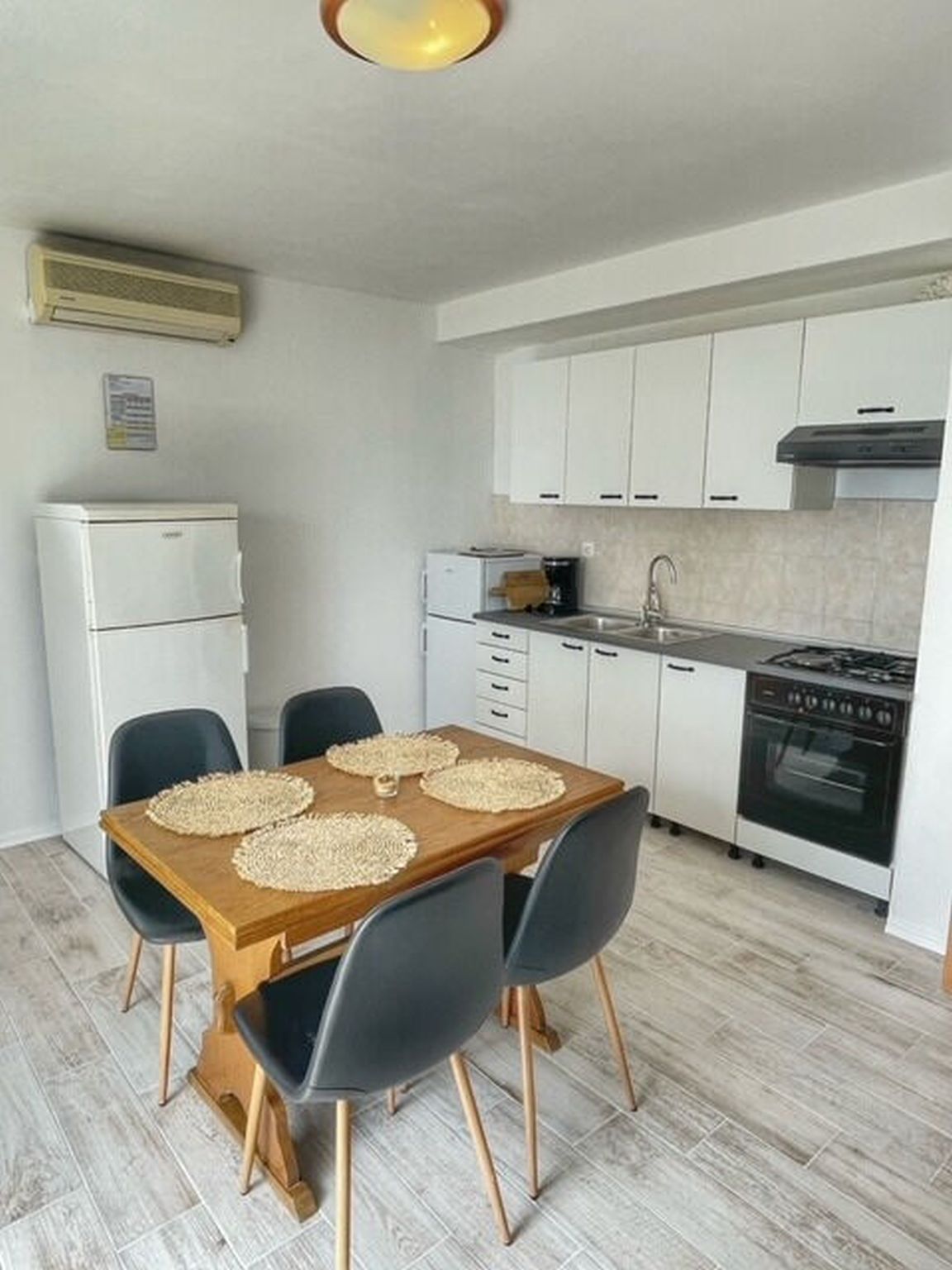 Apartments Sea View 105461-A1