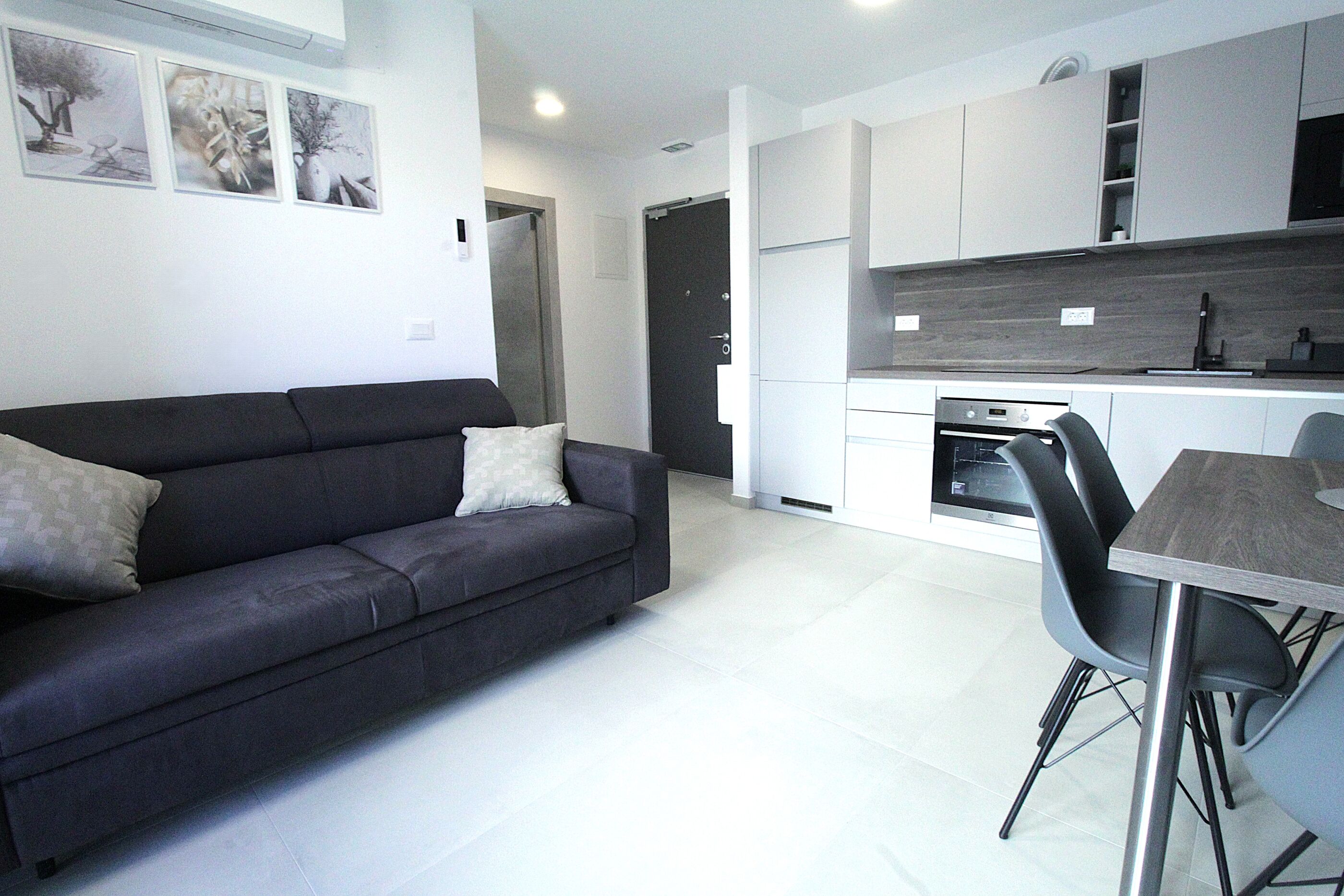 Apartments Frank 107021-A3