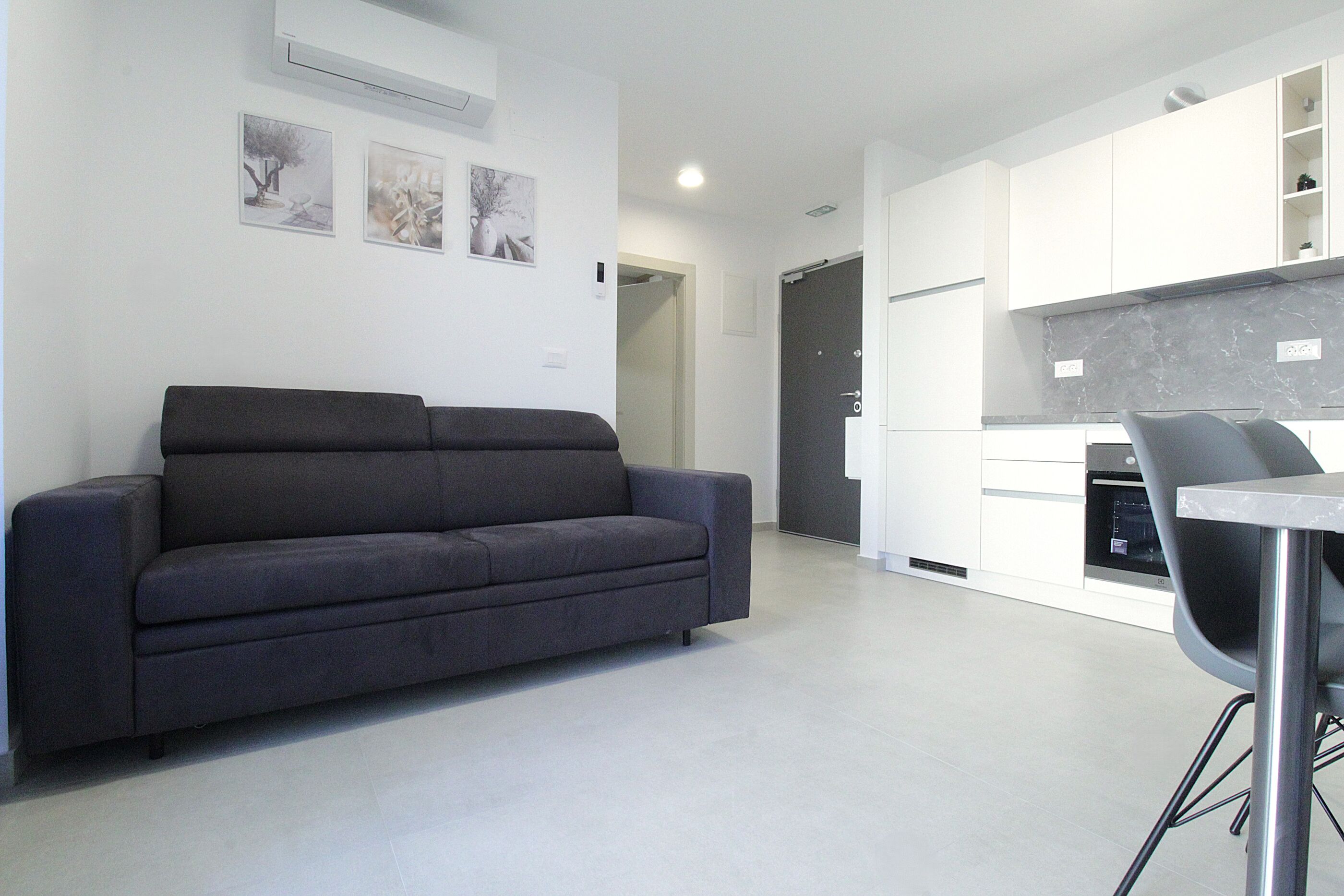 Apartments Frank 107021-A8