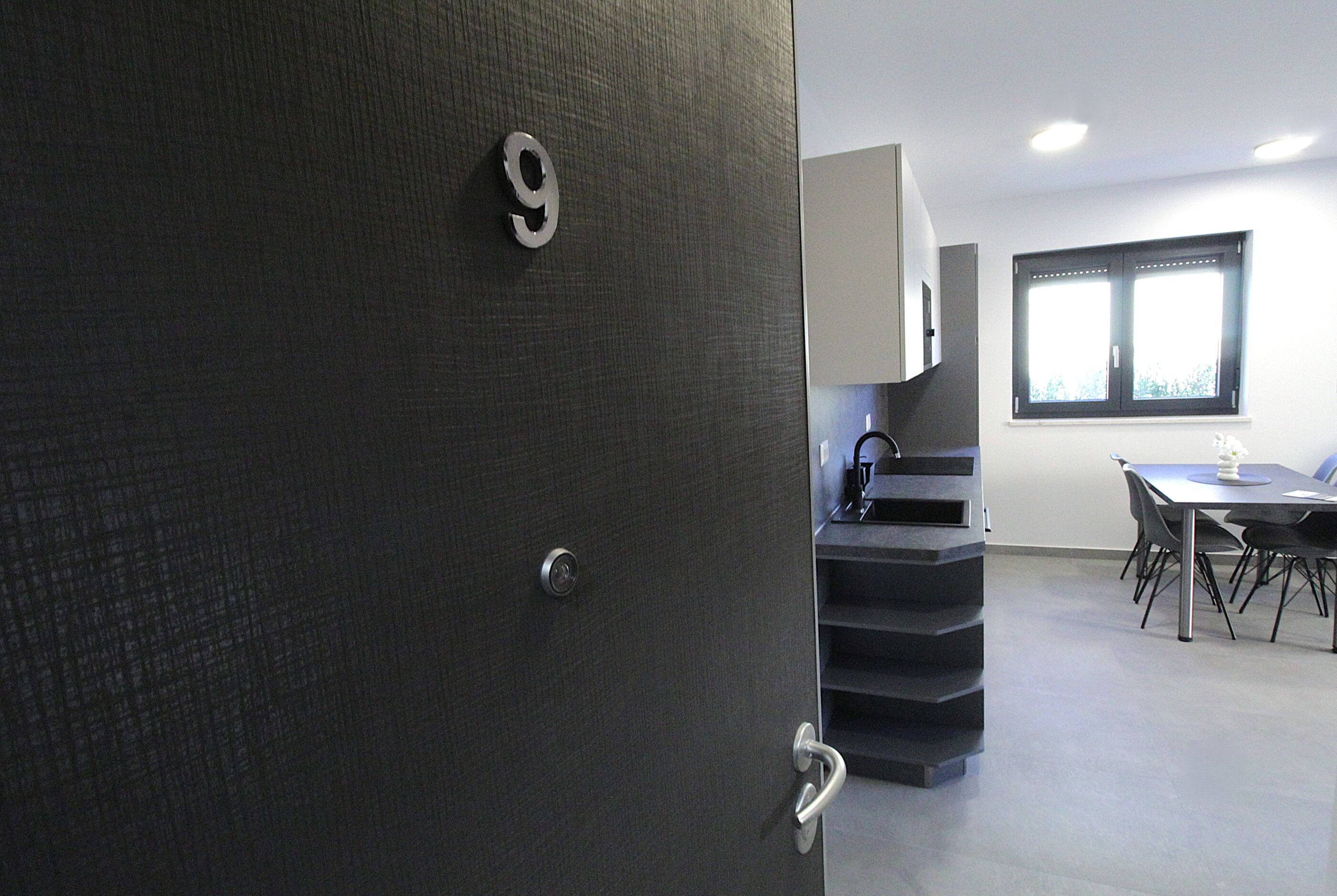 Apartments Frank 107021-A9
