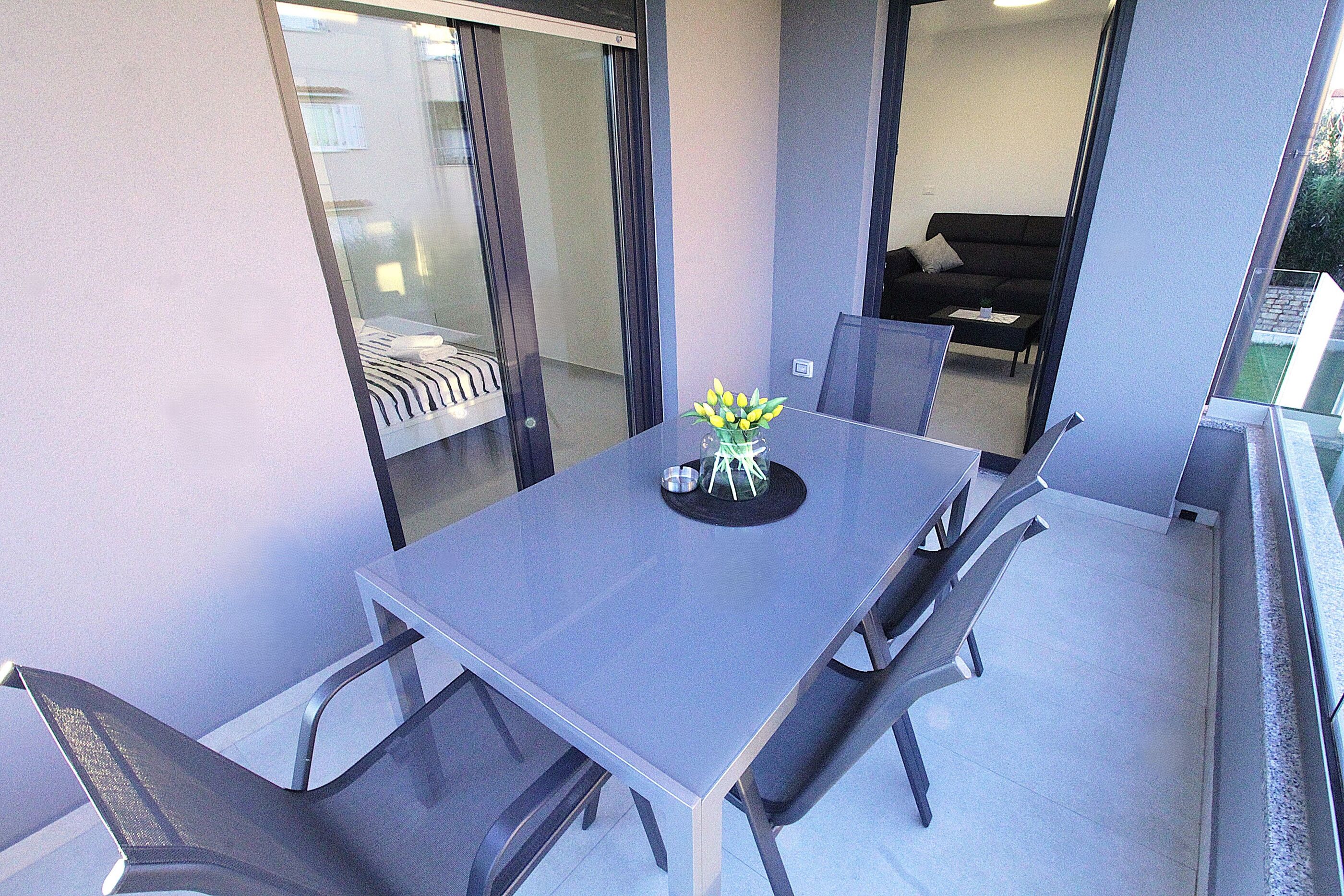 Apartments Frank 107021-A10