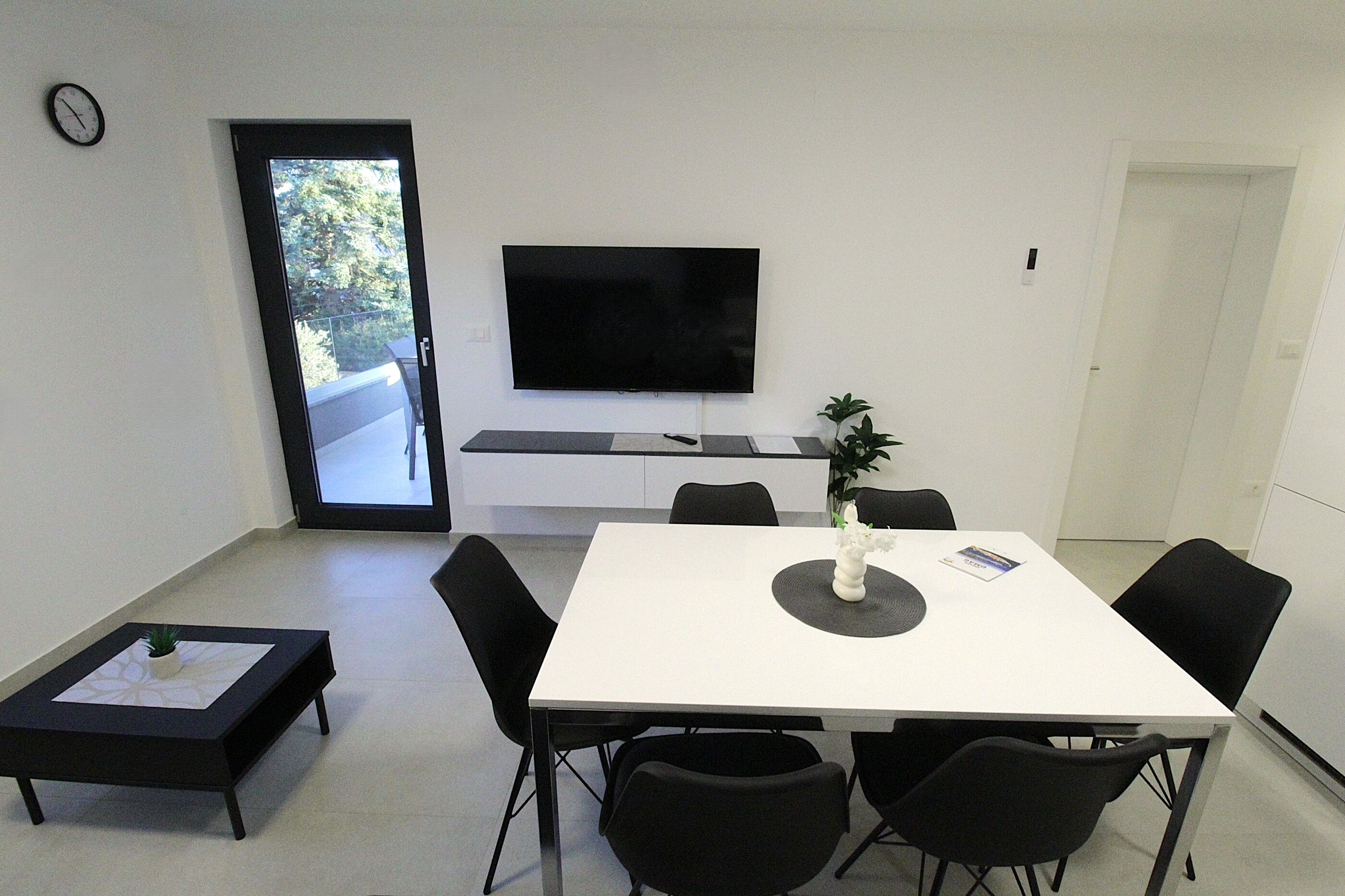 Apartments Frank 107021-A10