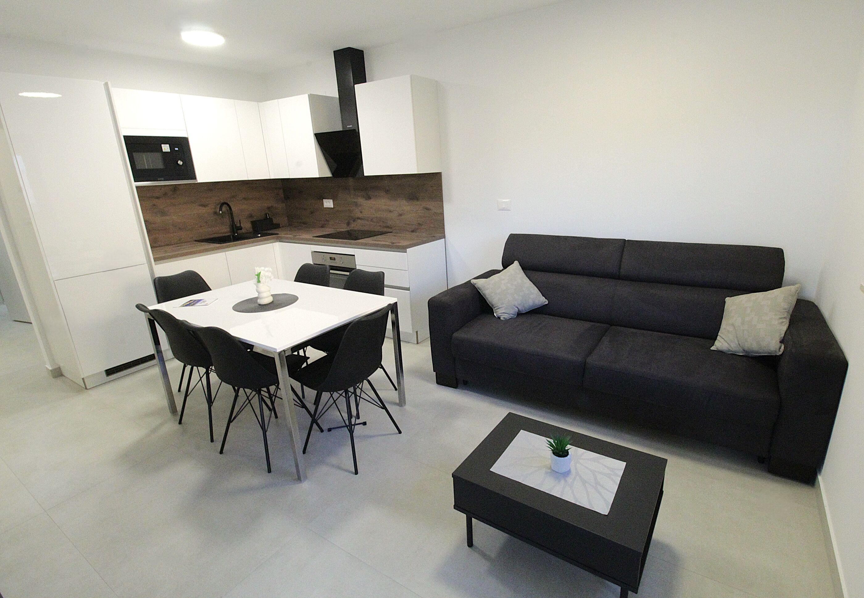 Apartments Frank 107021-A10