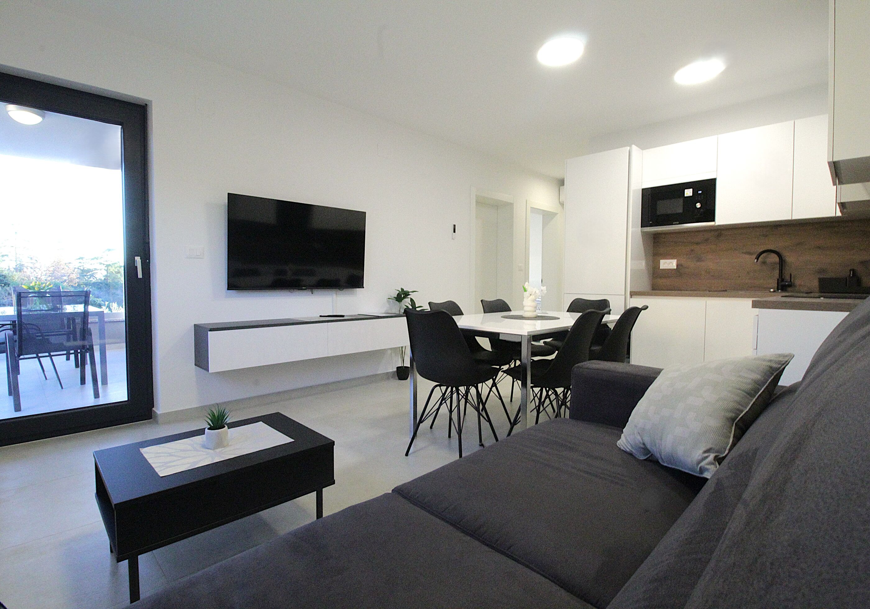 Apartments Frank 107021-A10