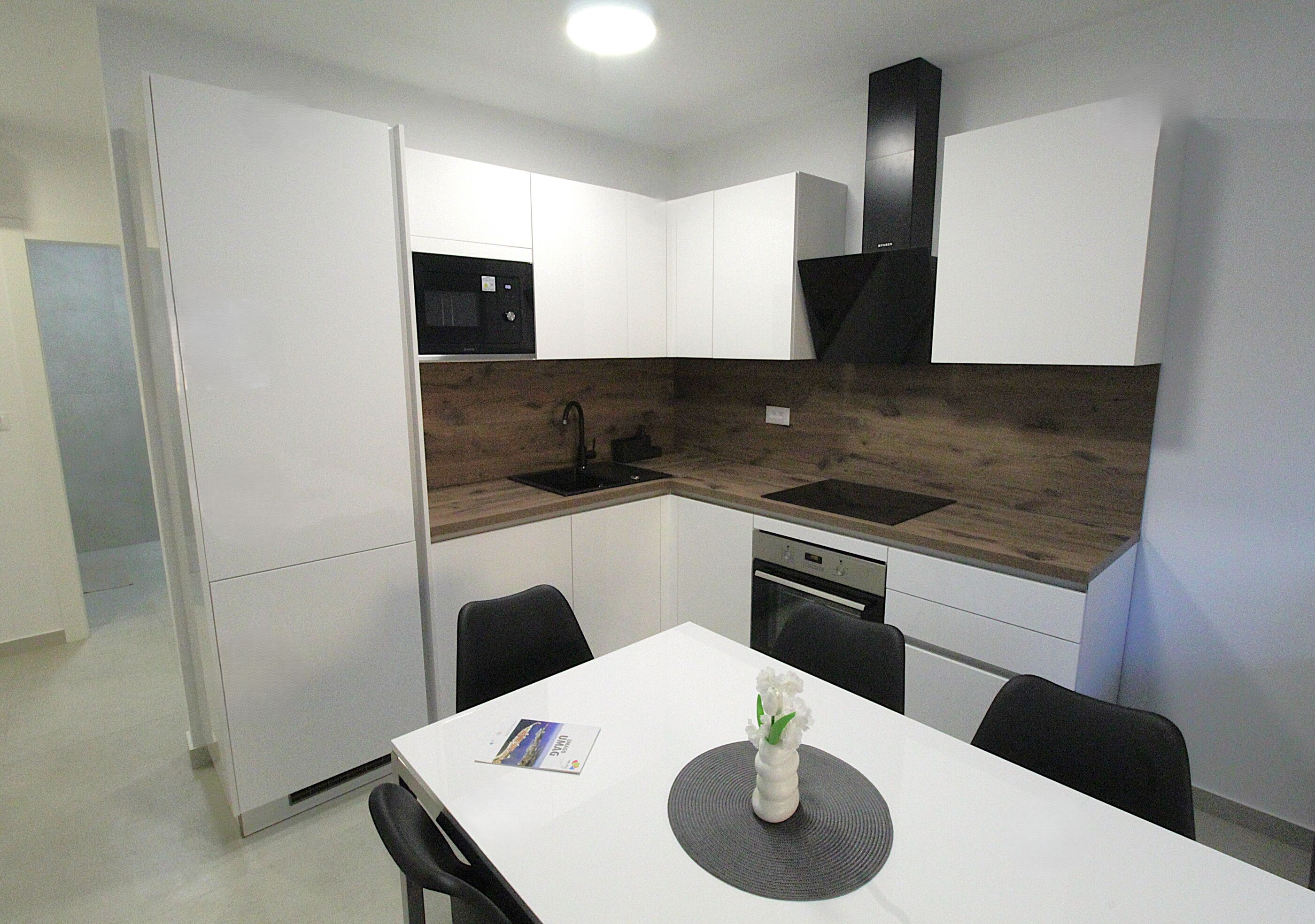 Apartments Frank 107021-A10