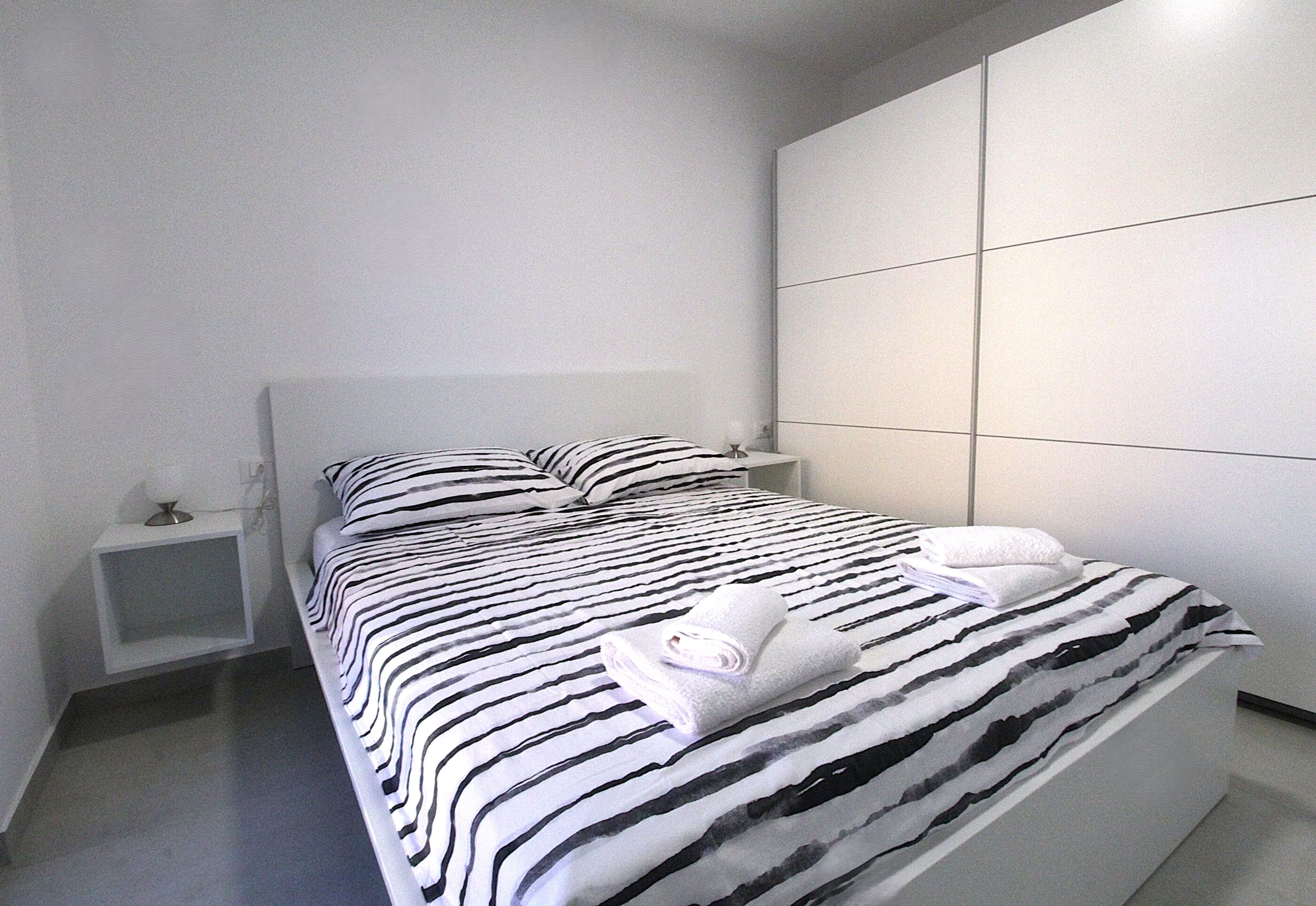 Apartments Frank 107021-A10