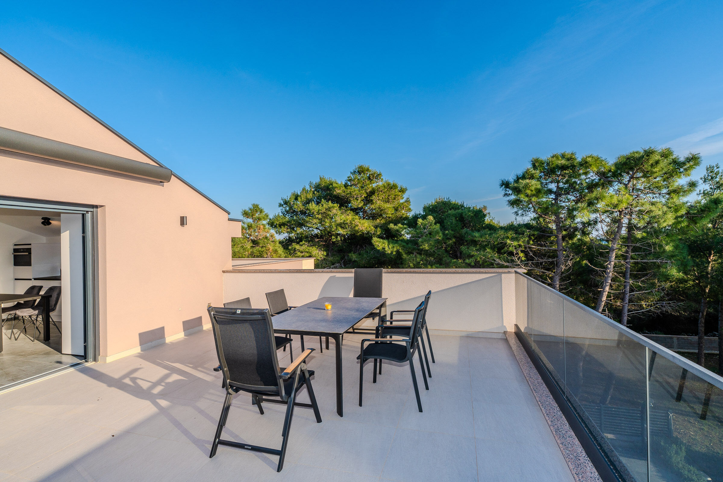 Apartments Villa Royal 44969-A3