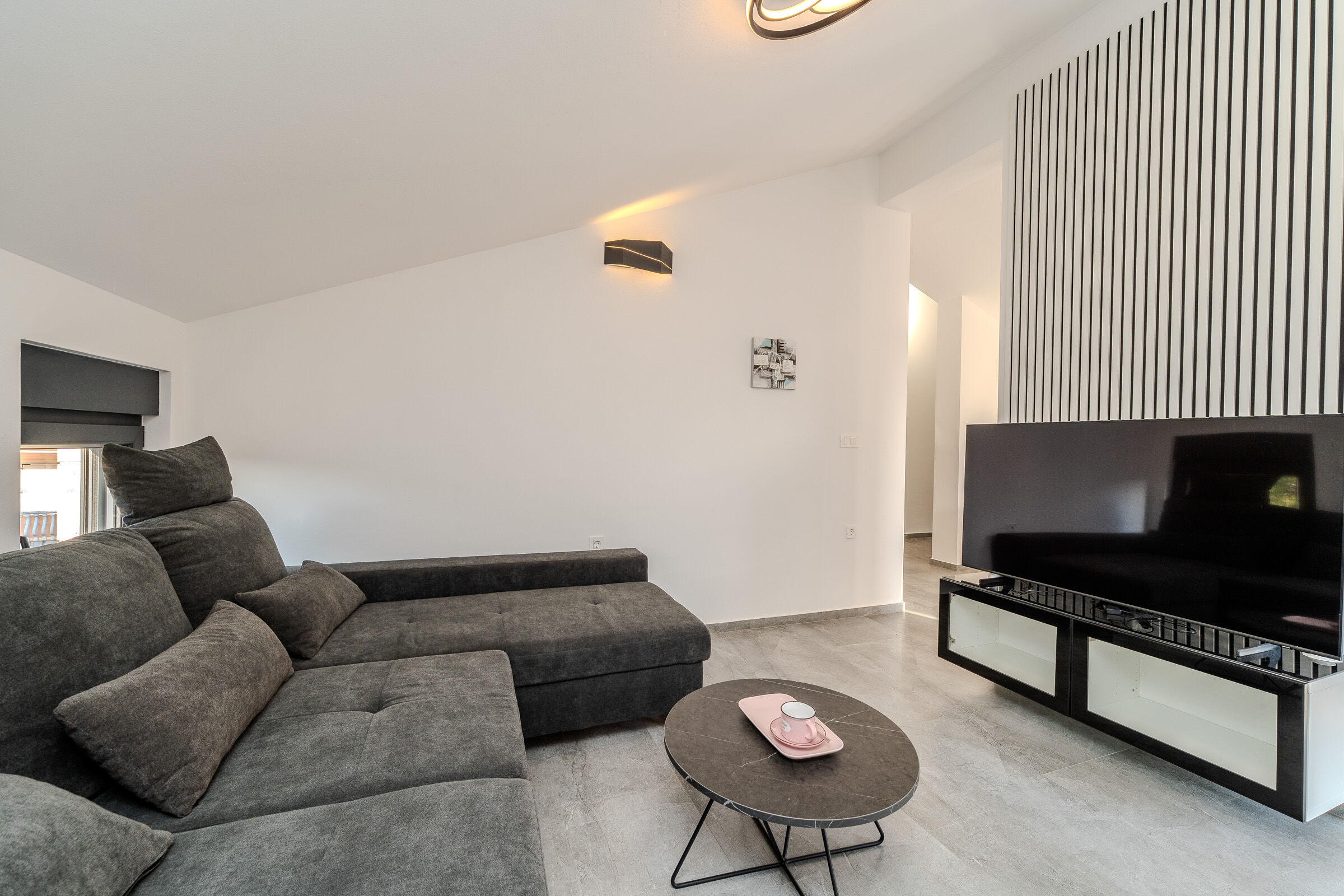 Apartments Villa Royal 44969-A3