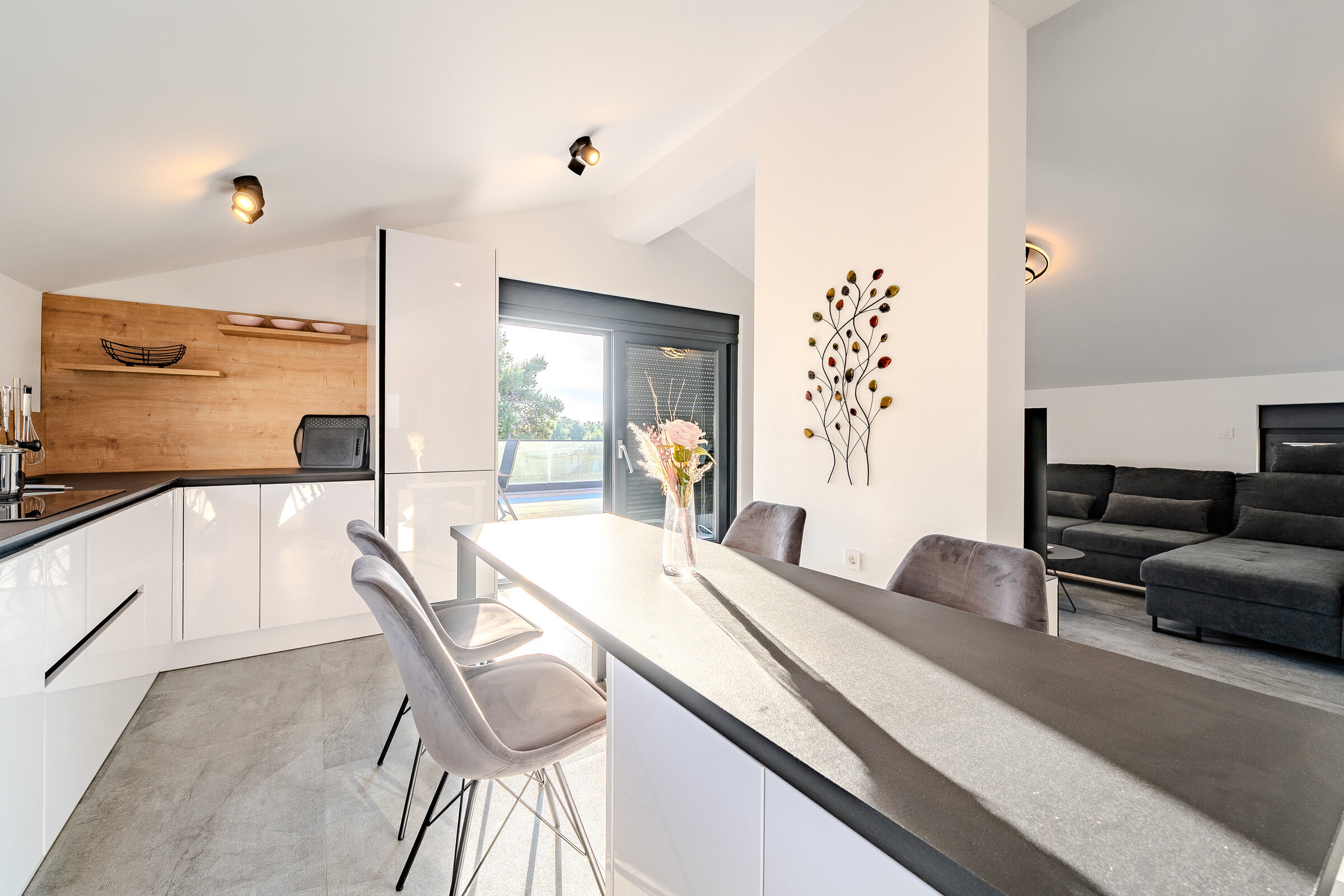 Apartments Villa Royal 44969-A3