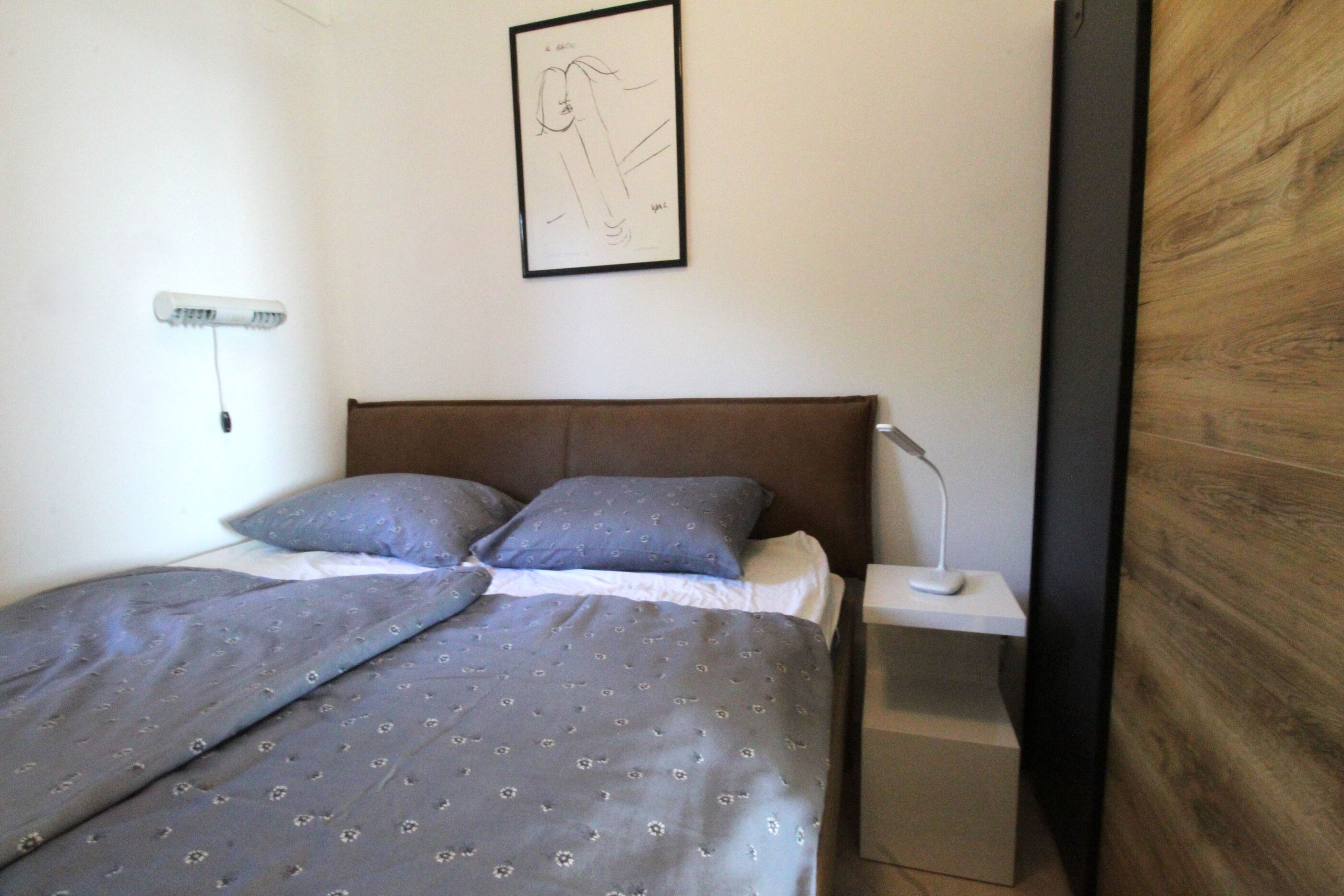 Apartment Cinema 10139-A1
