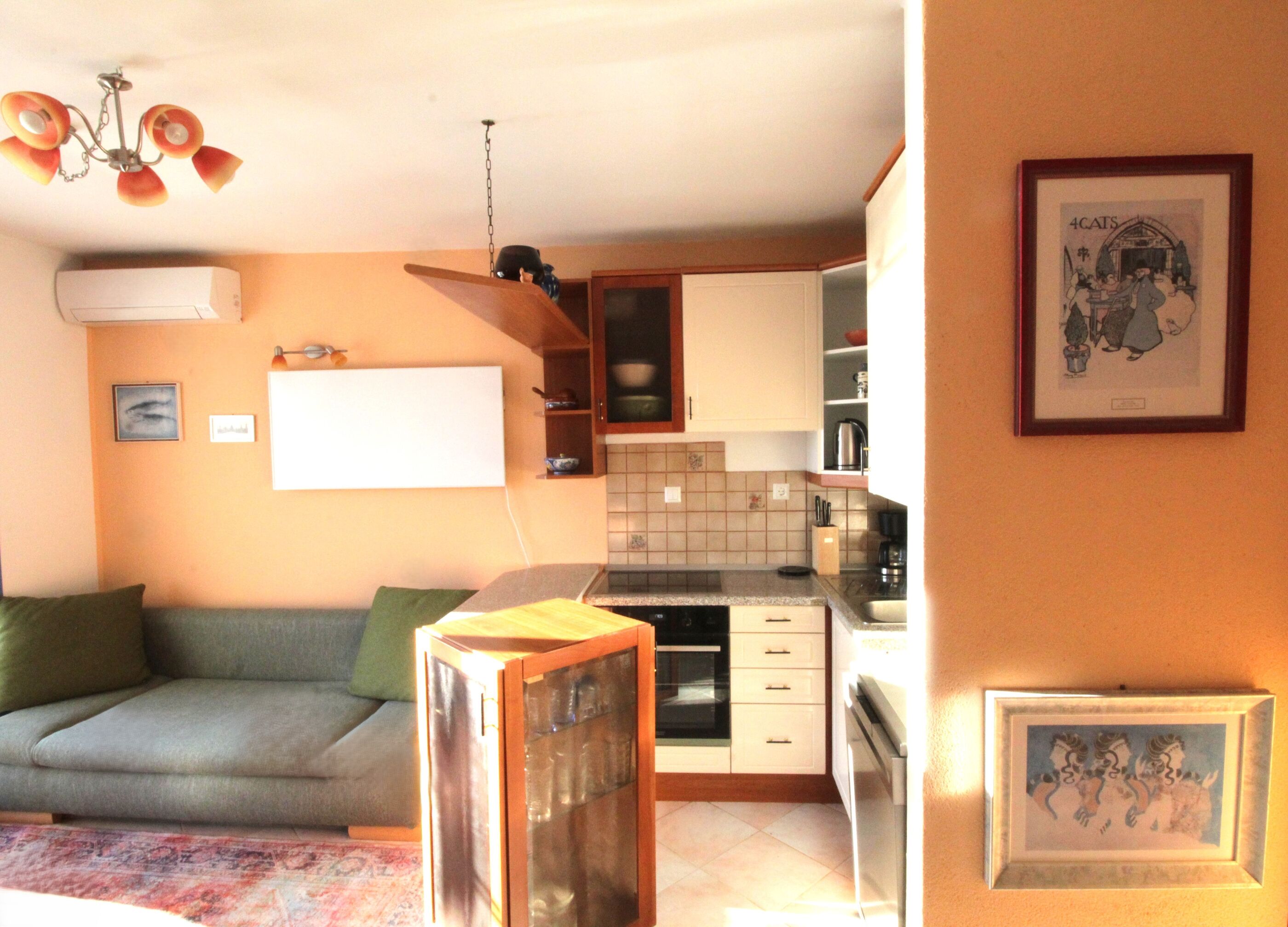 Apartment Cinema 10139-A1