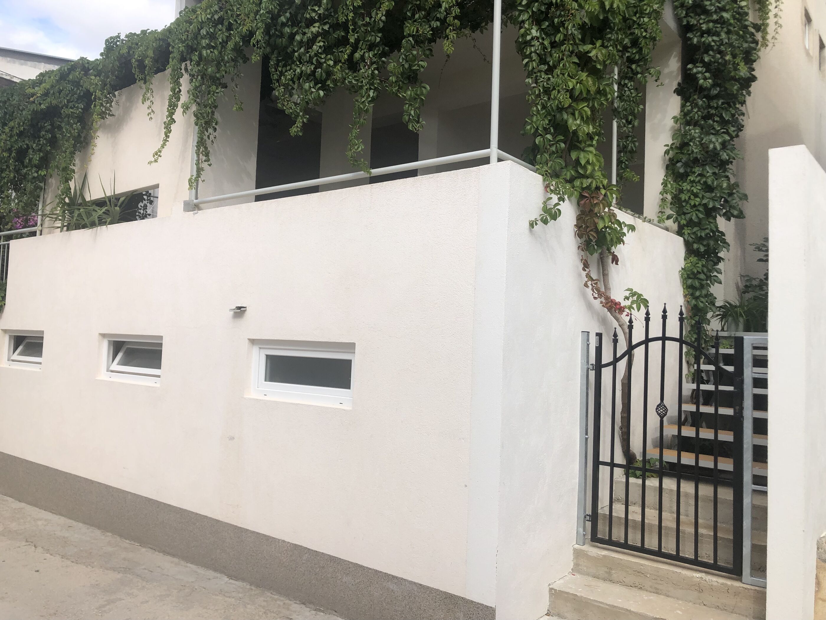 Apartments and Room Leut 34203-A2