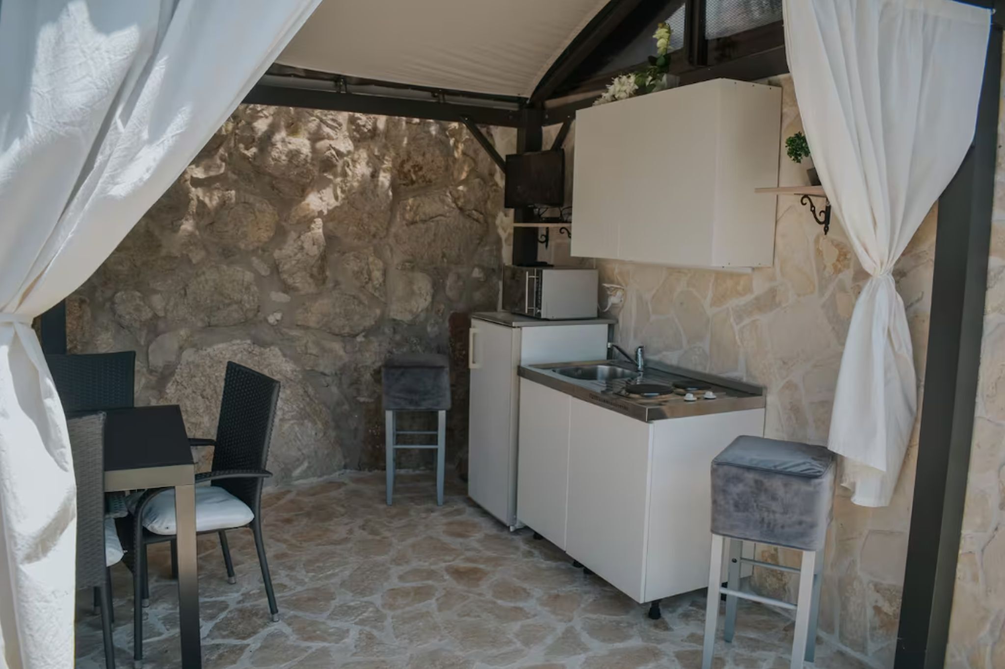 House Mili 116391-K1