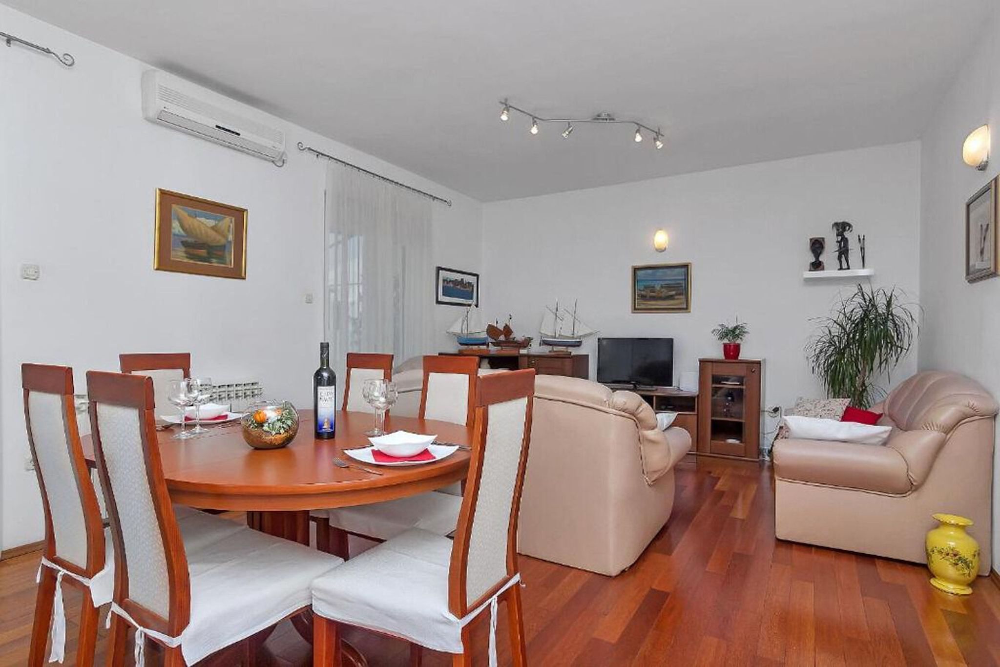 Apartments Smiljka 116461-A1