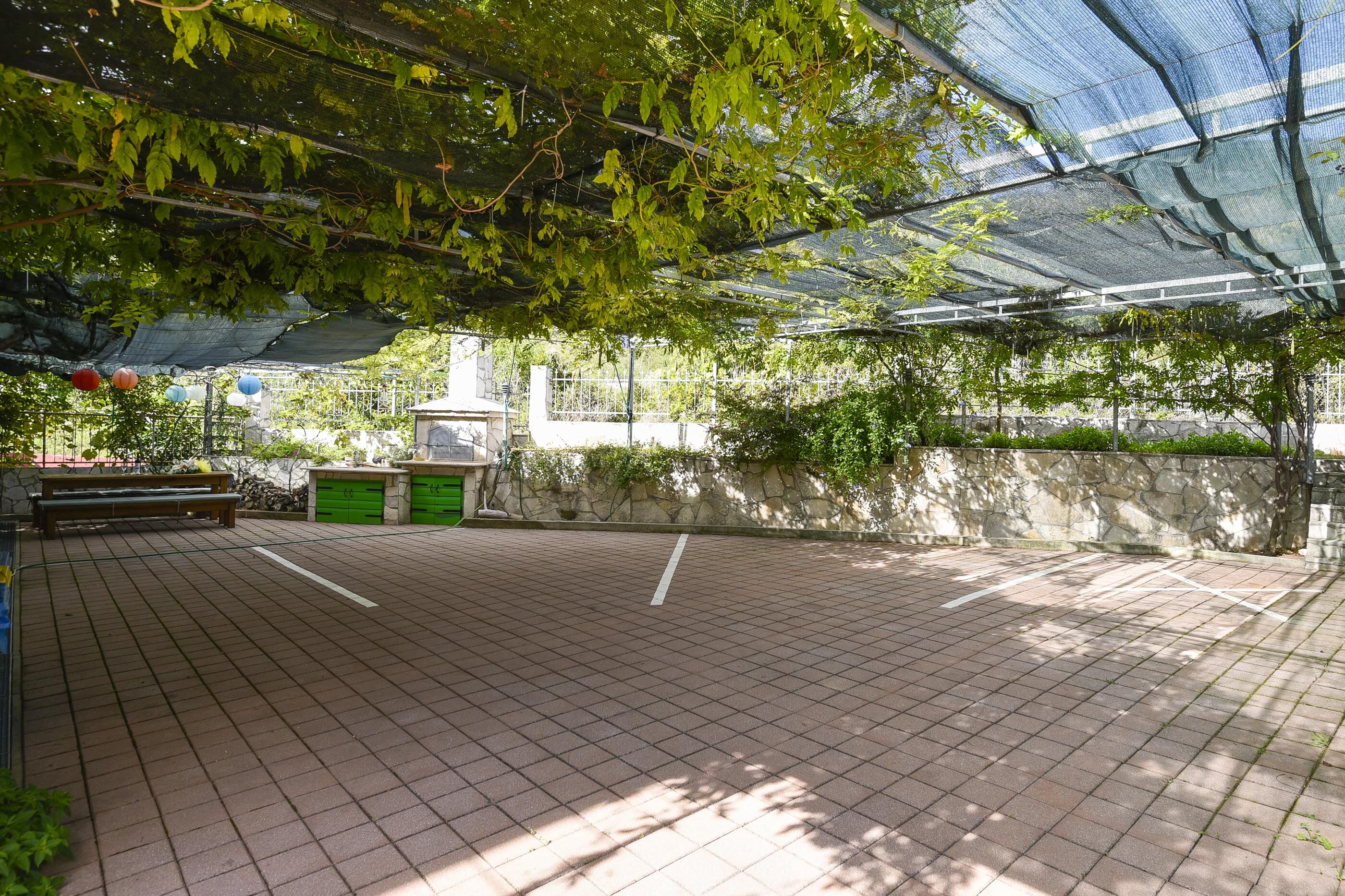 Apartments Vida with garden: 11037-A4