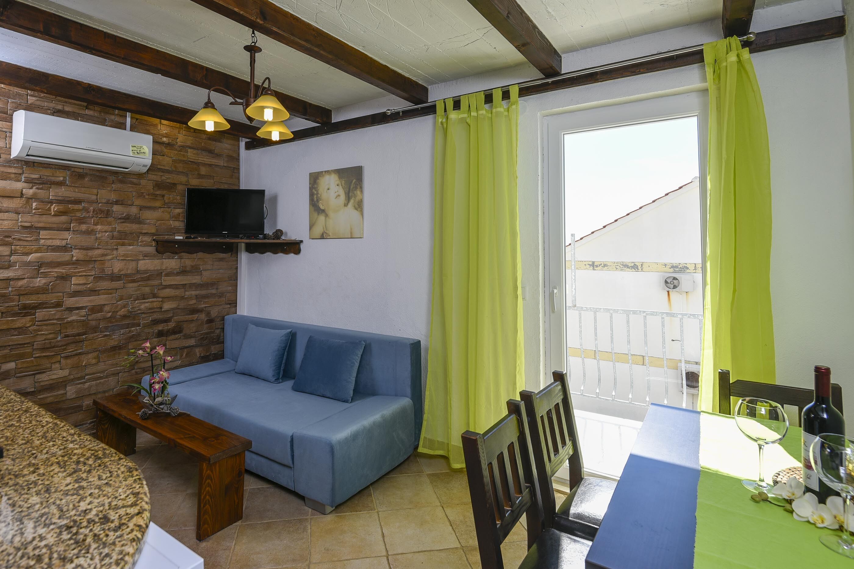 Apartments Vida with garden: 11037-A2