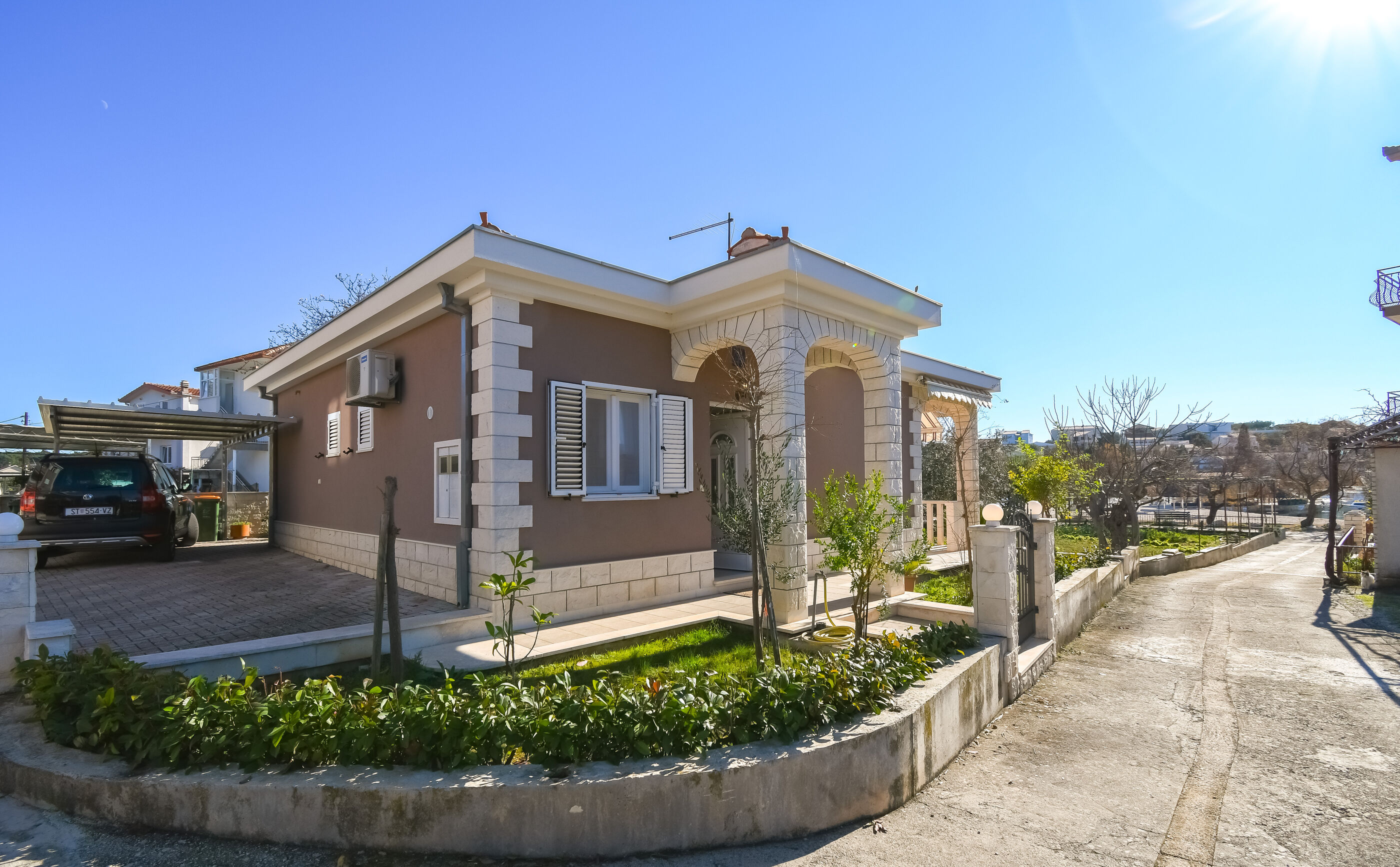 House VesnaD K1