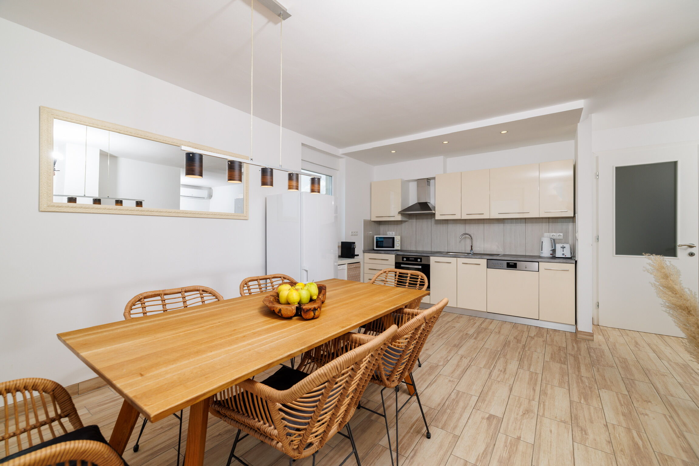Apartments Jozić 62776-A1