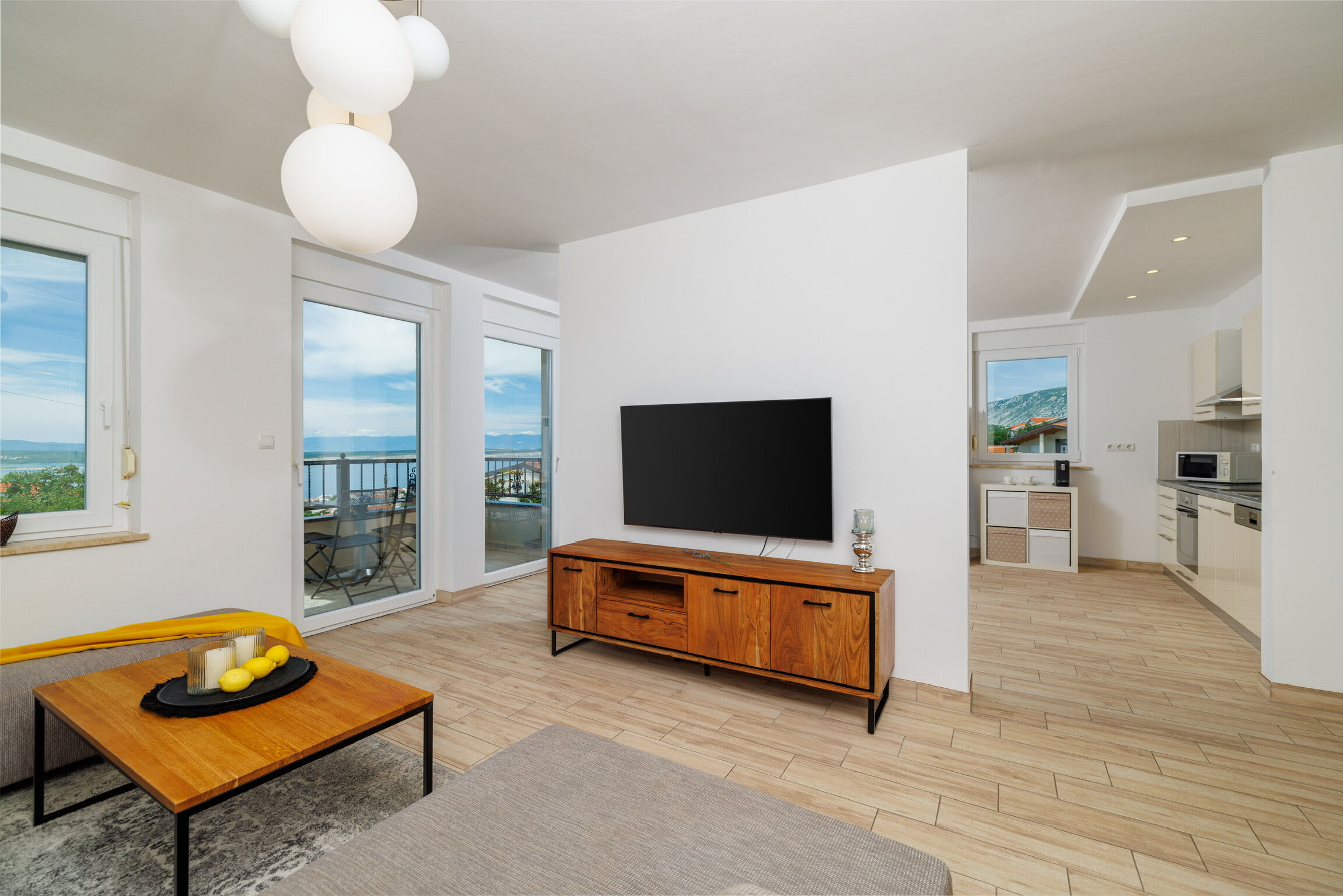 Apartments Jozić 62776-A1