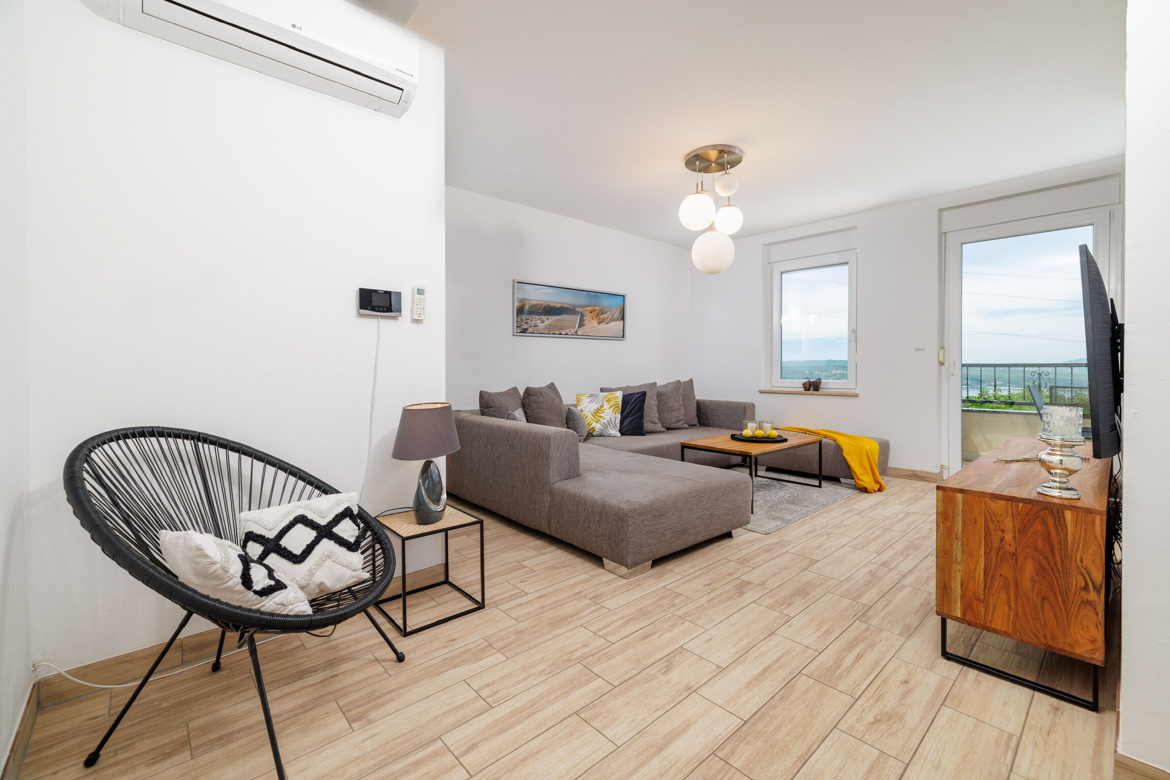 Apartments Jozić 62776-A1