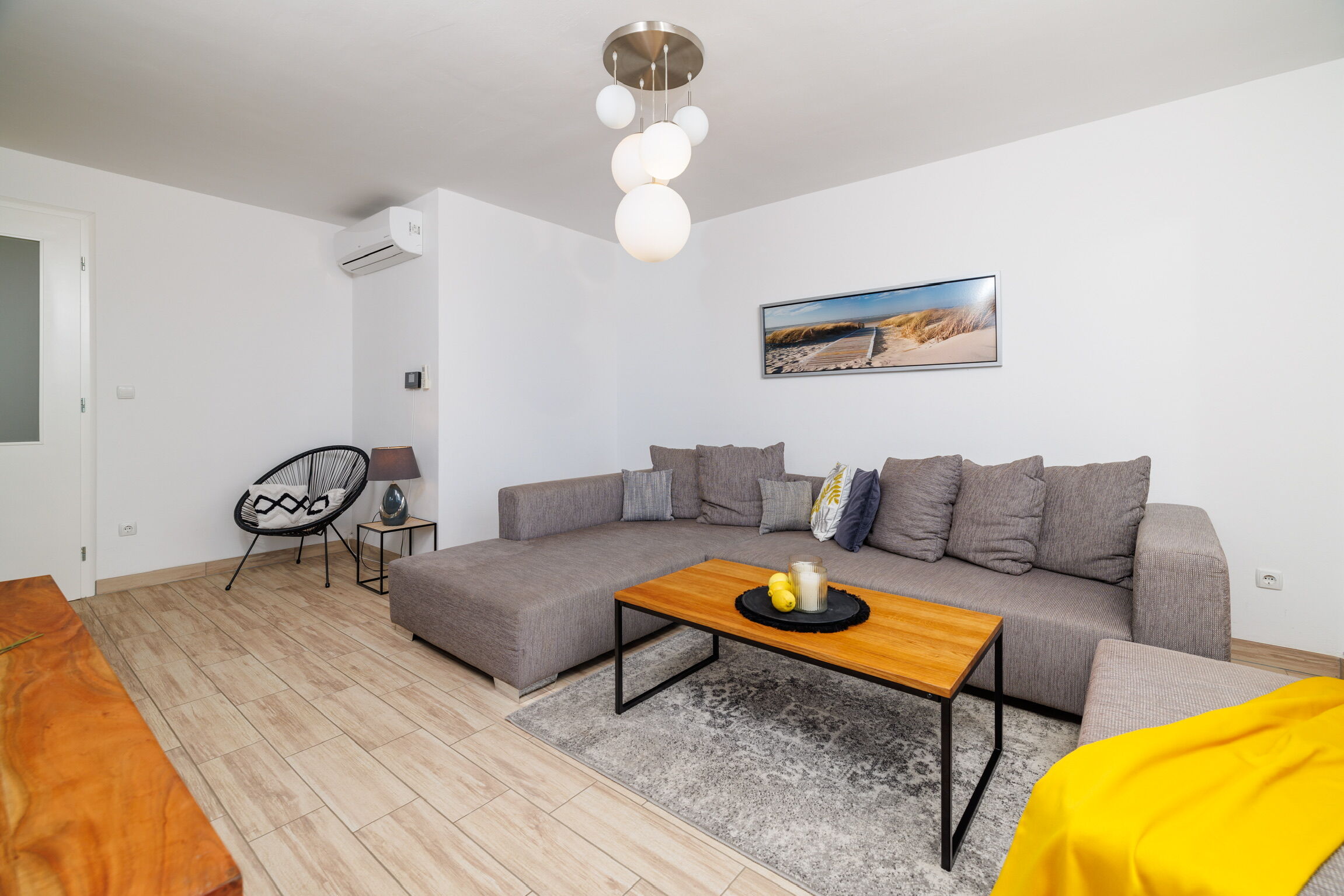 Apartments Jozić 62776-A1