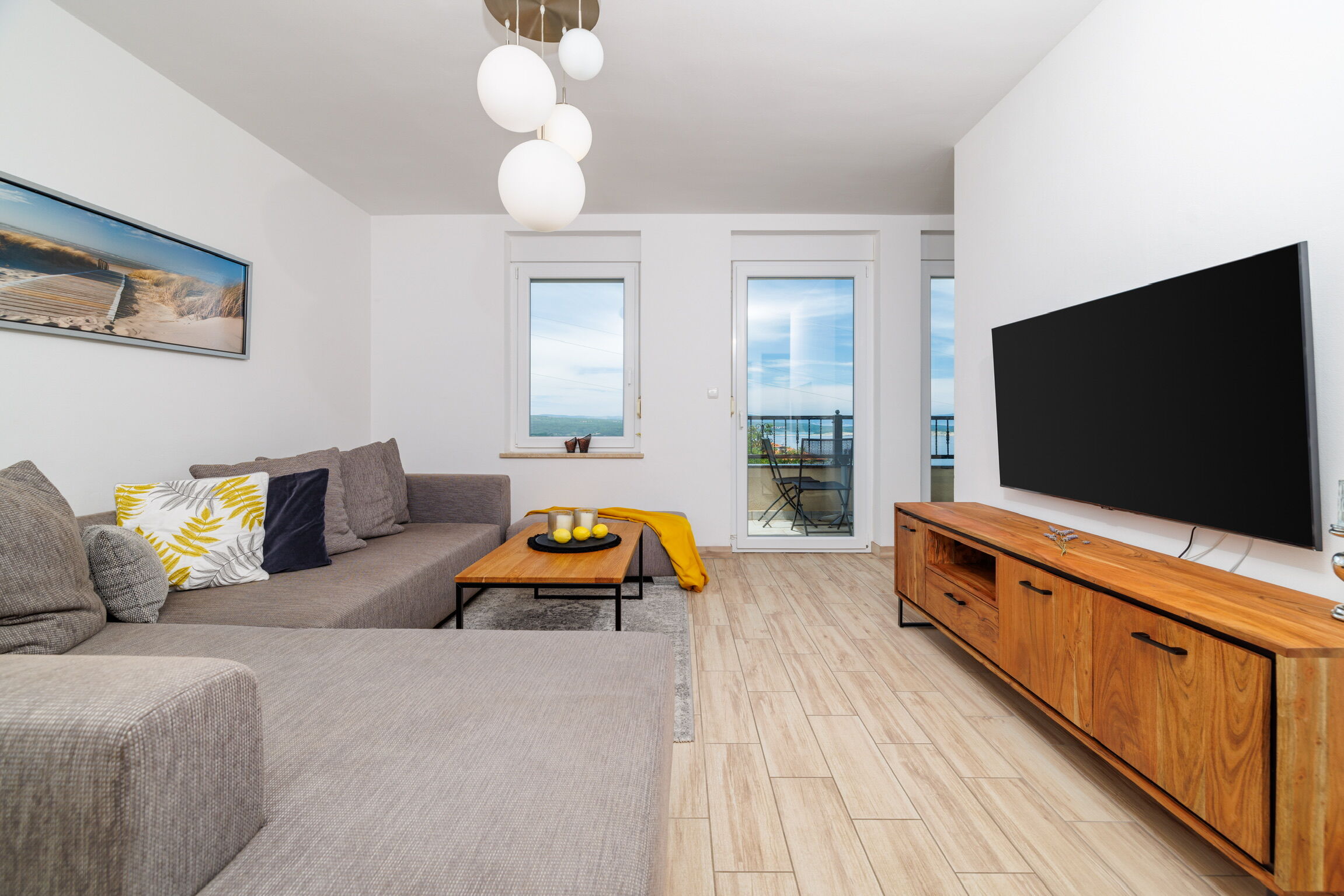 Apartments Jozić 62776-A1