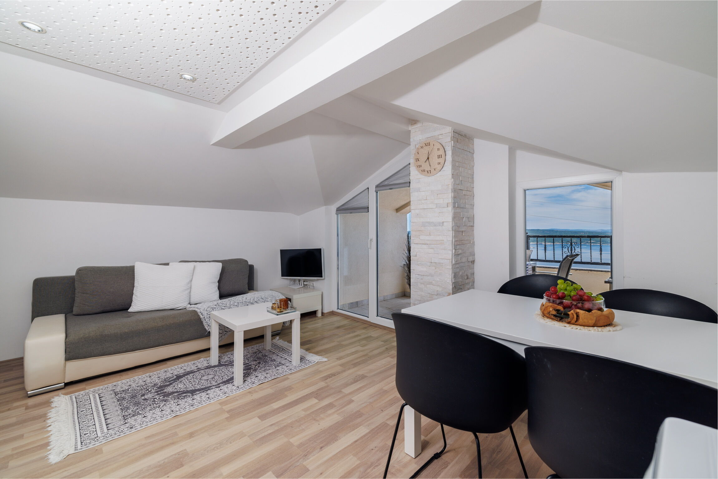 Apartments Jozić 62776-A2