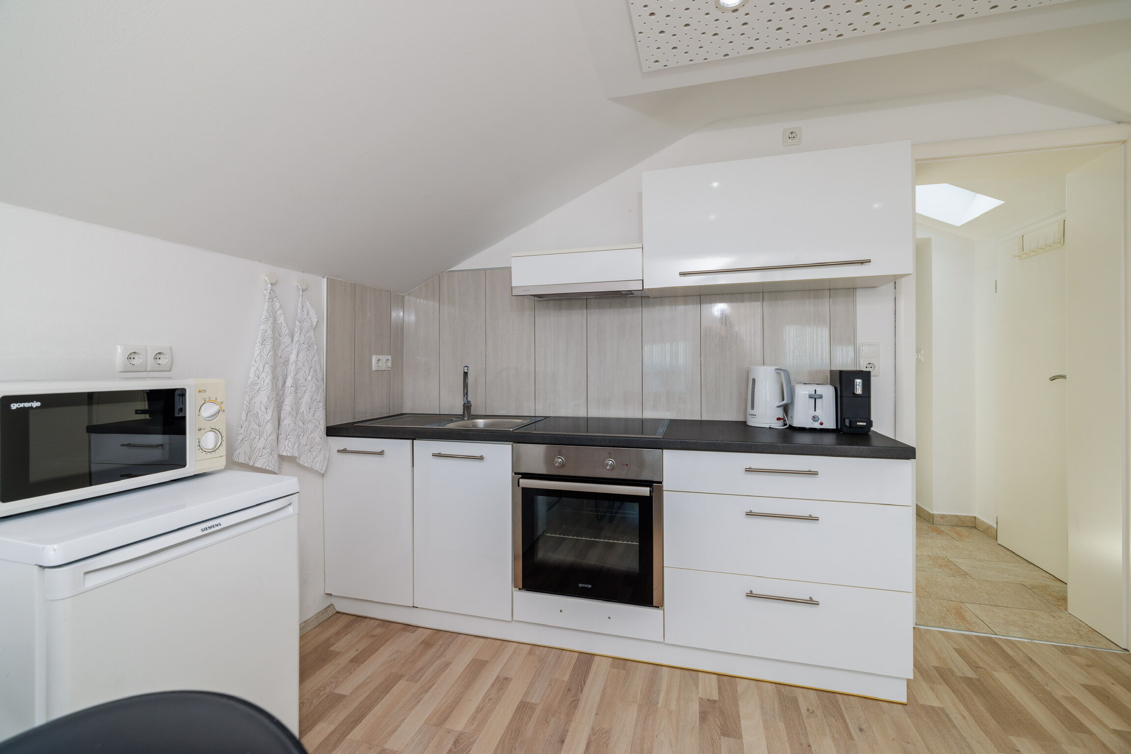 Apartments Jozić 62776-A2
