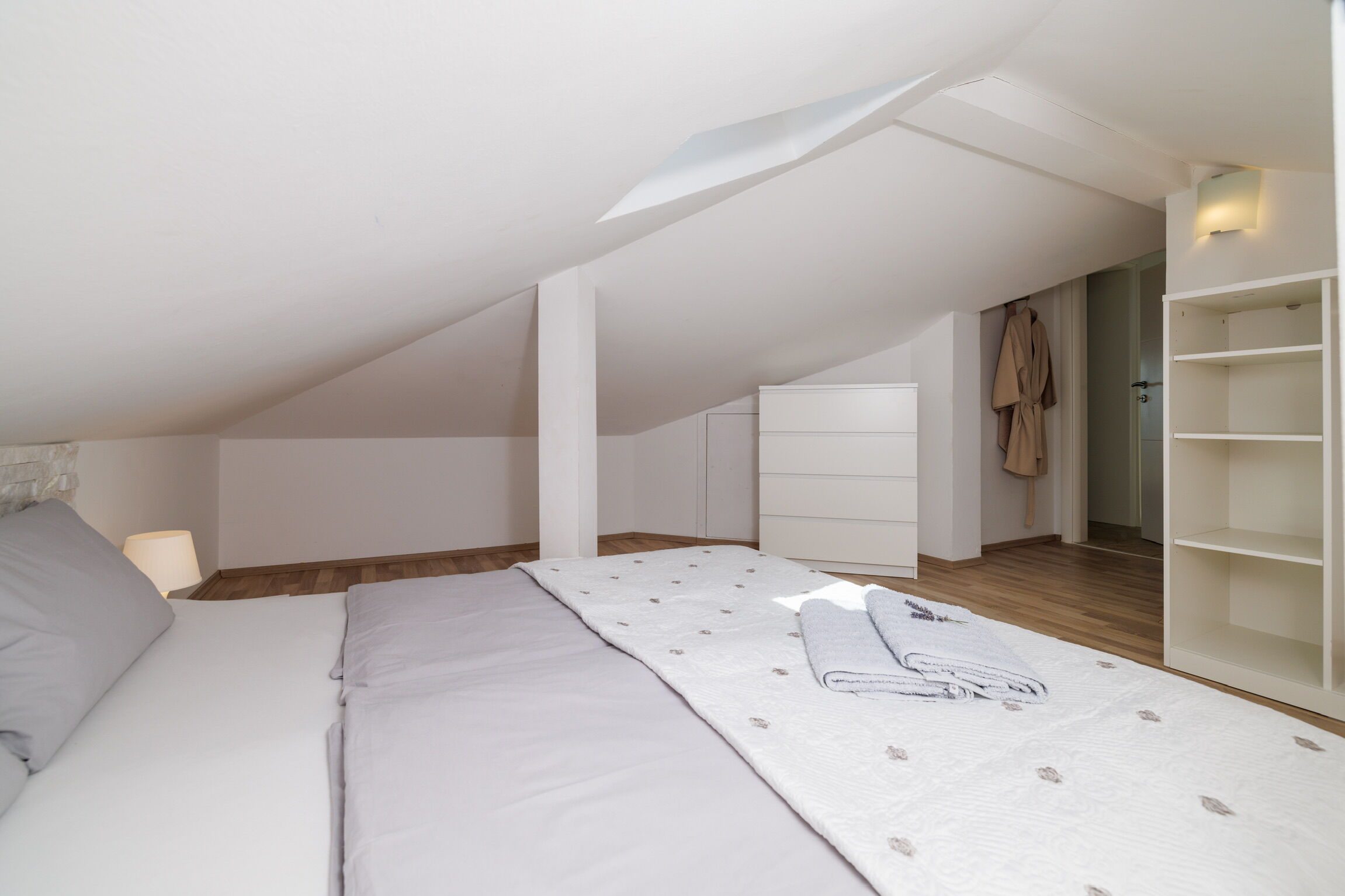 Apartments Jozić 62776-A2