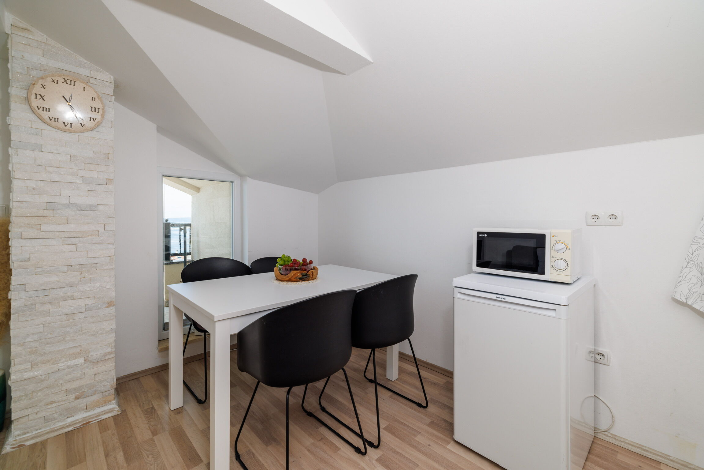 Apartments Jozić 62776-A2