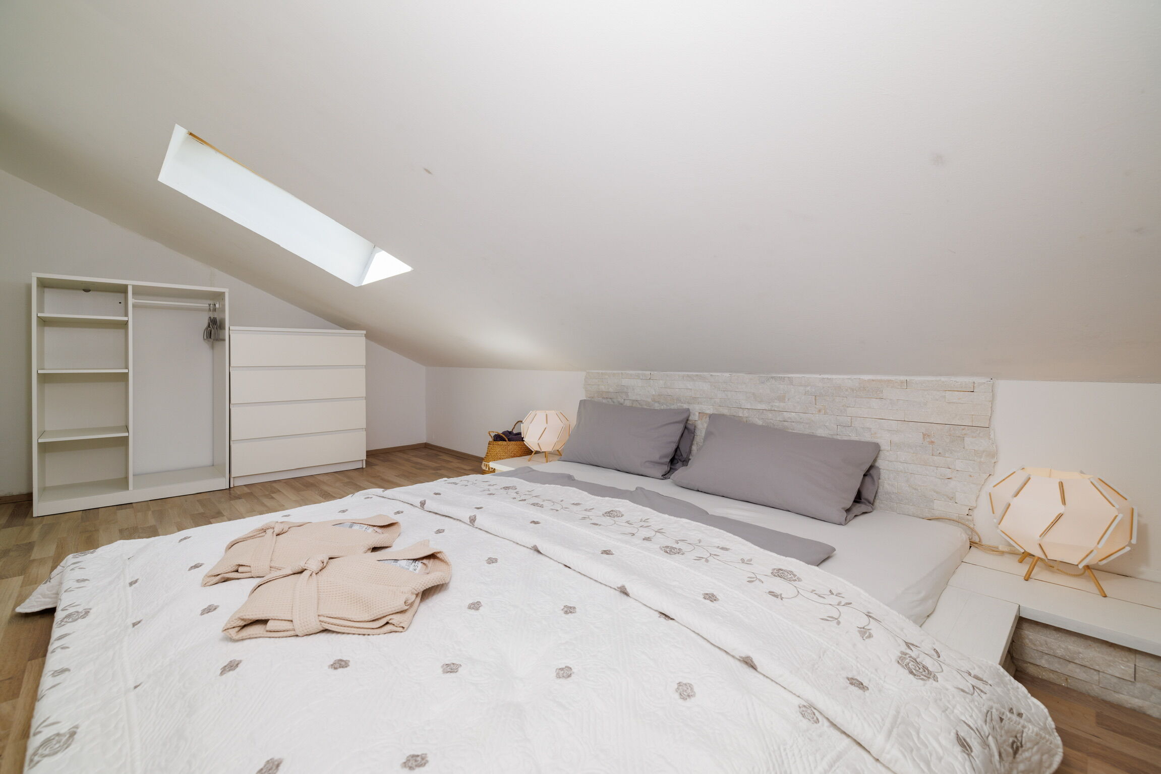 Apartments Jozić 62776-A2