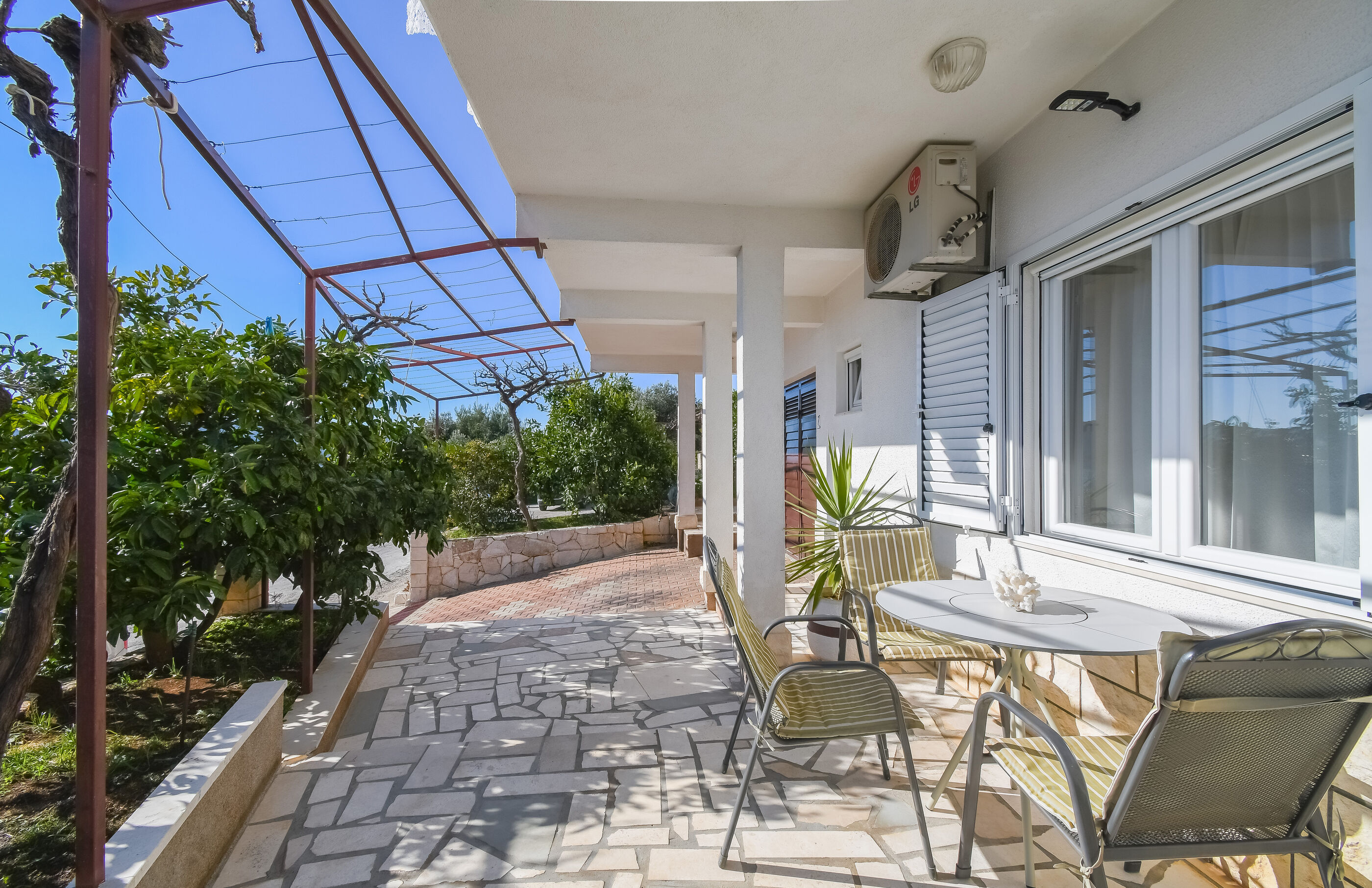 Apartments Zeljko 106861-A1