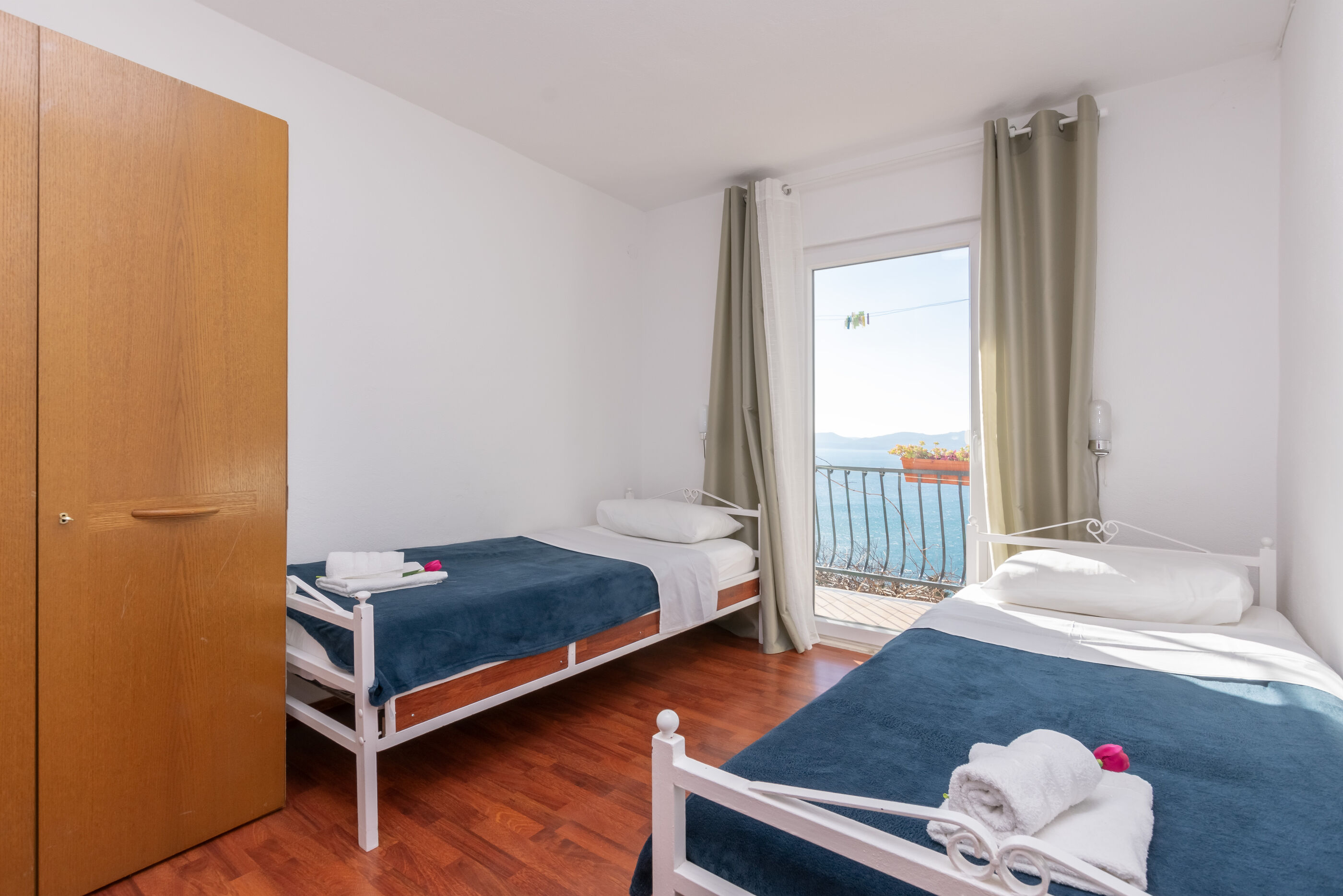 Apartments Zorica 11077-A5