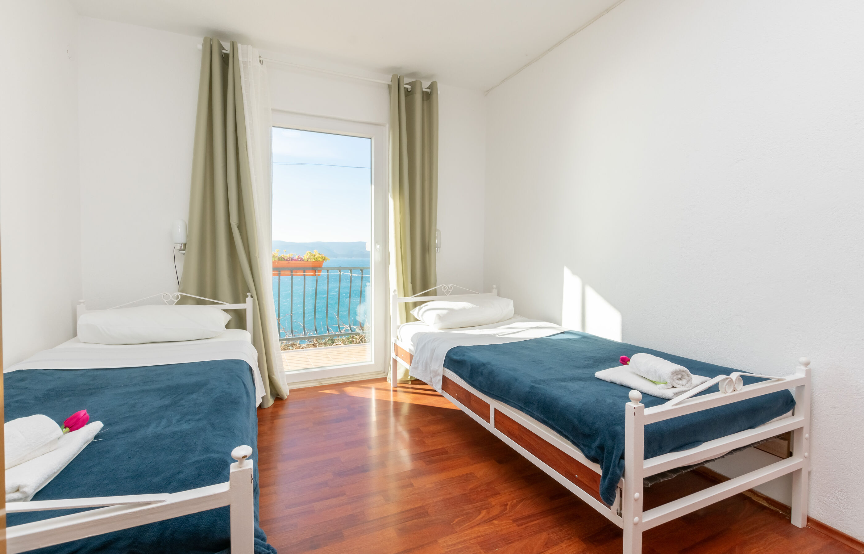 Apartments Zorica 11077-A5