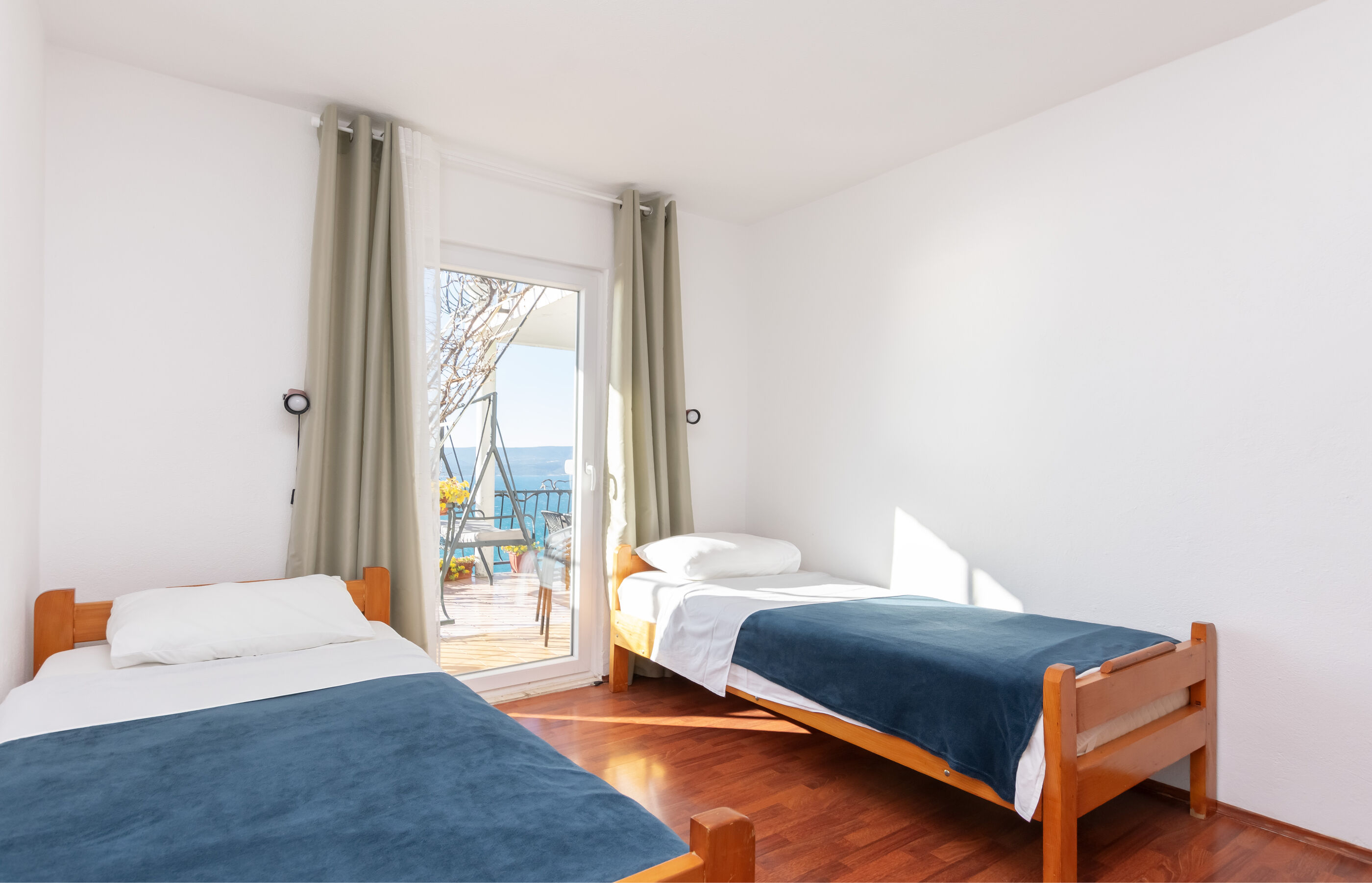 Apartments Zorica 11077-A5