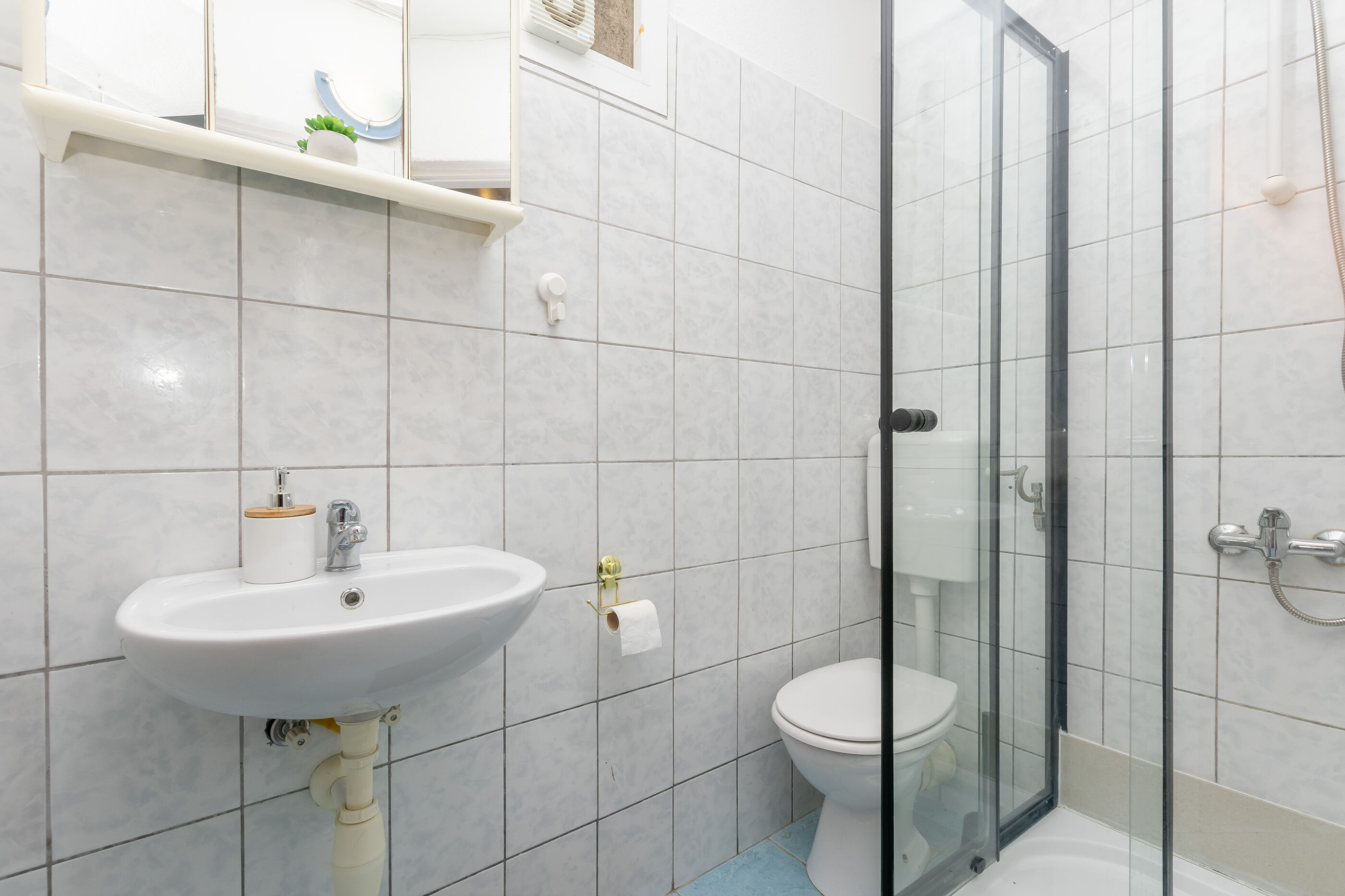 Apartments Zorica 11077-A1