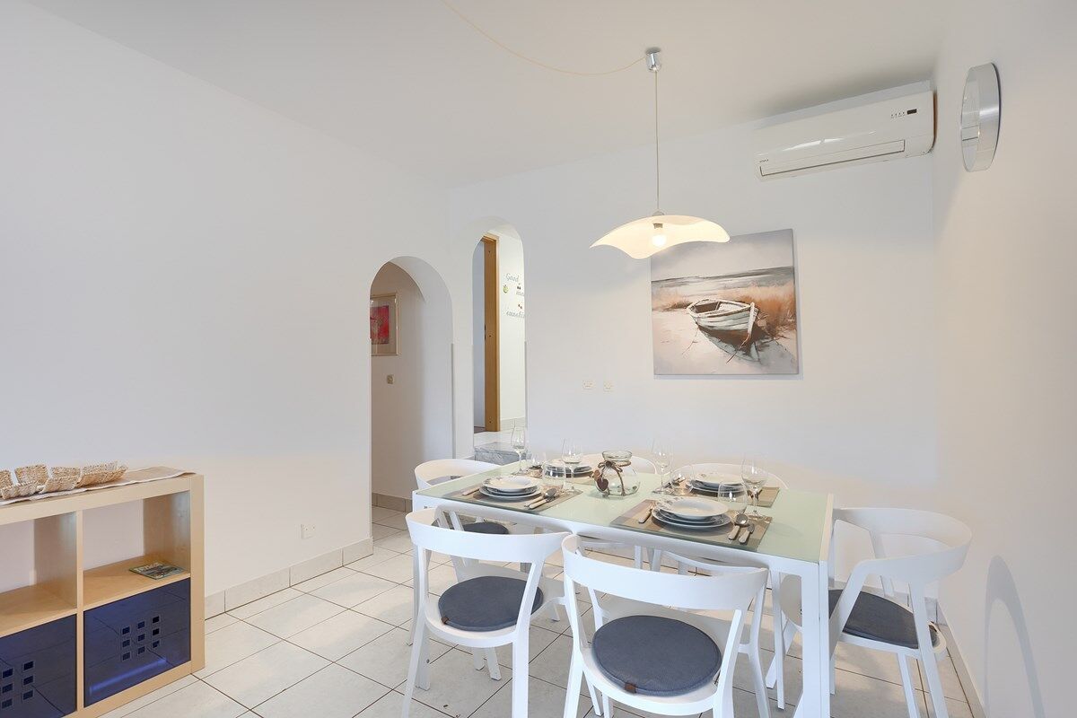 Casa Eli 16013-A1