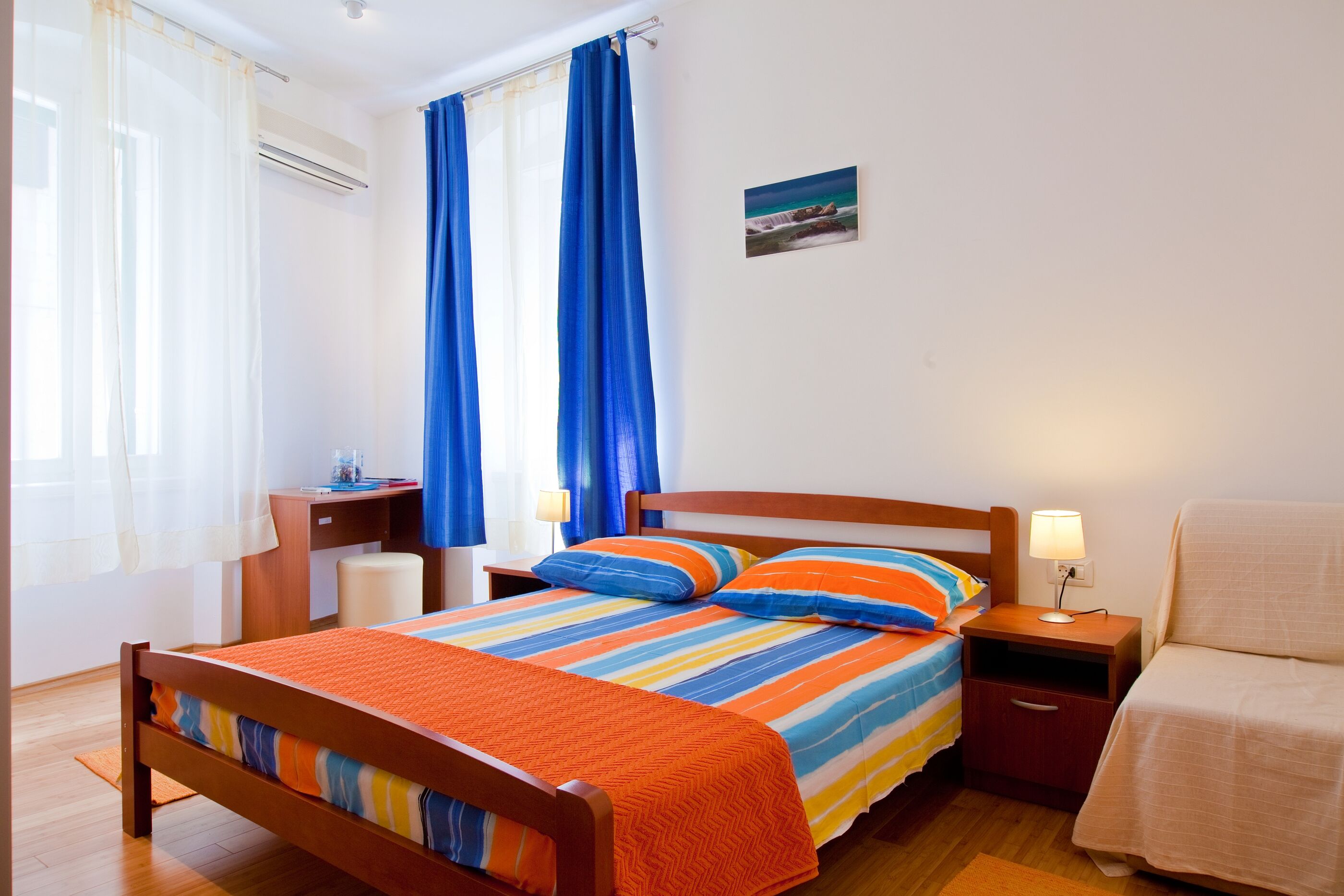 Apartments Val 54102-A1