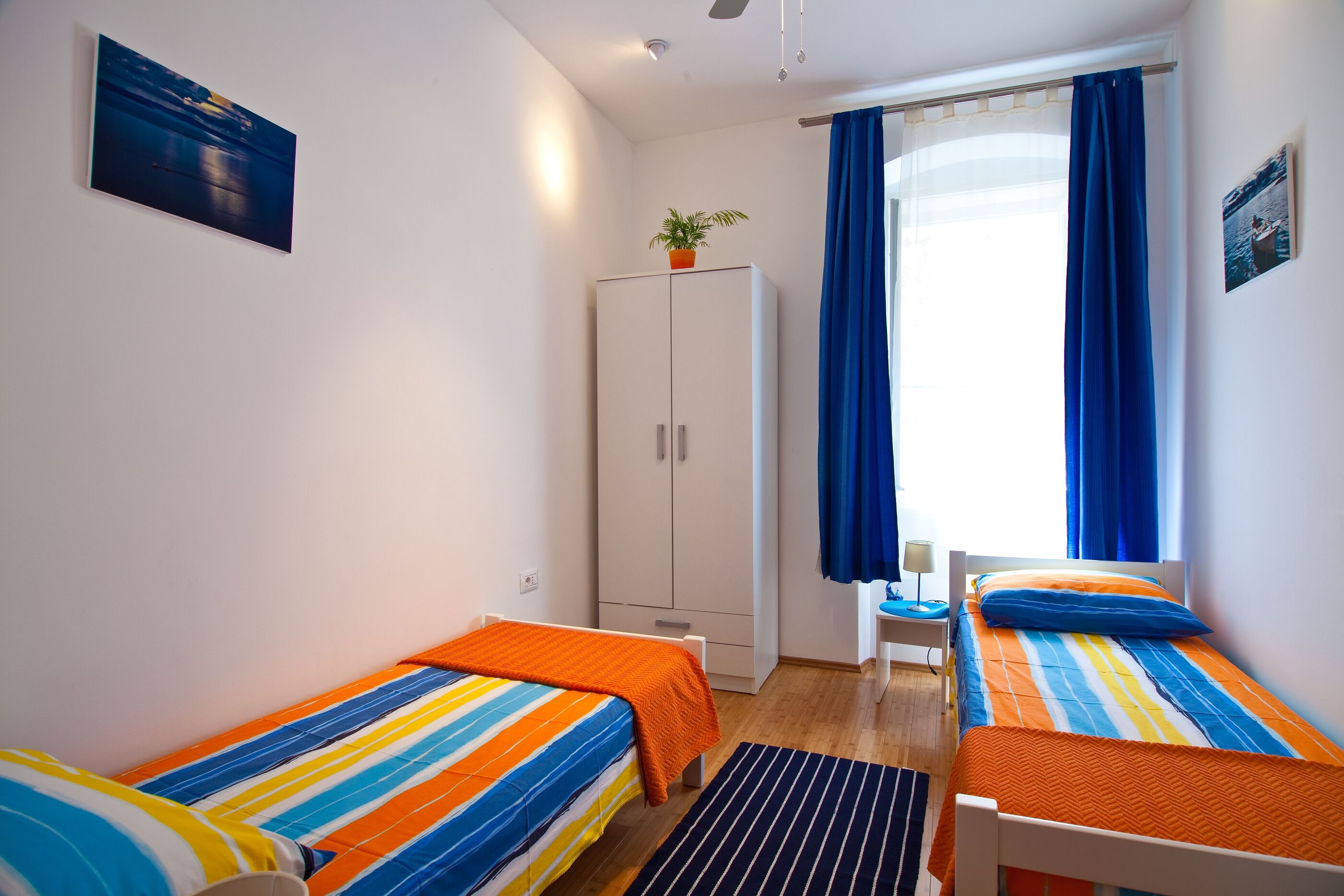 Apartments Val 54102-A1