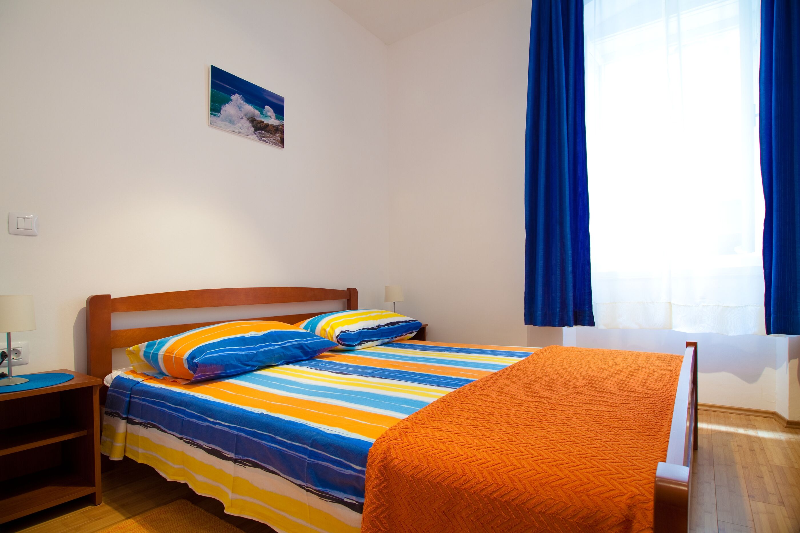 Apartments Val 54102-A2