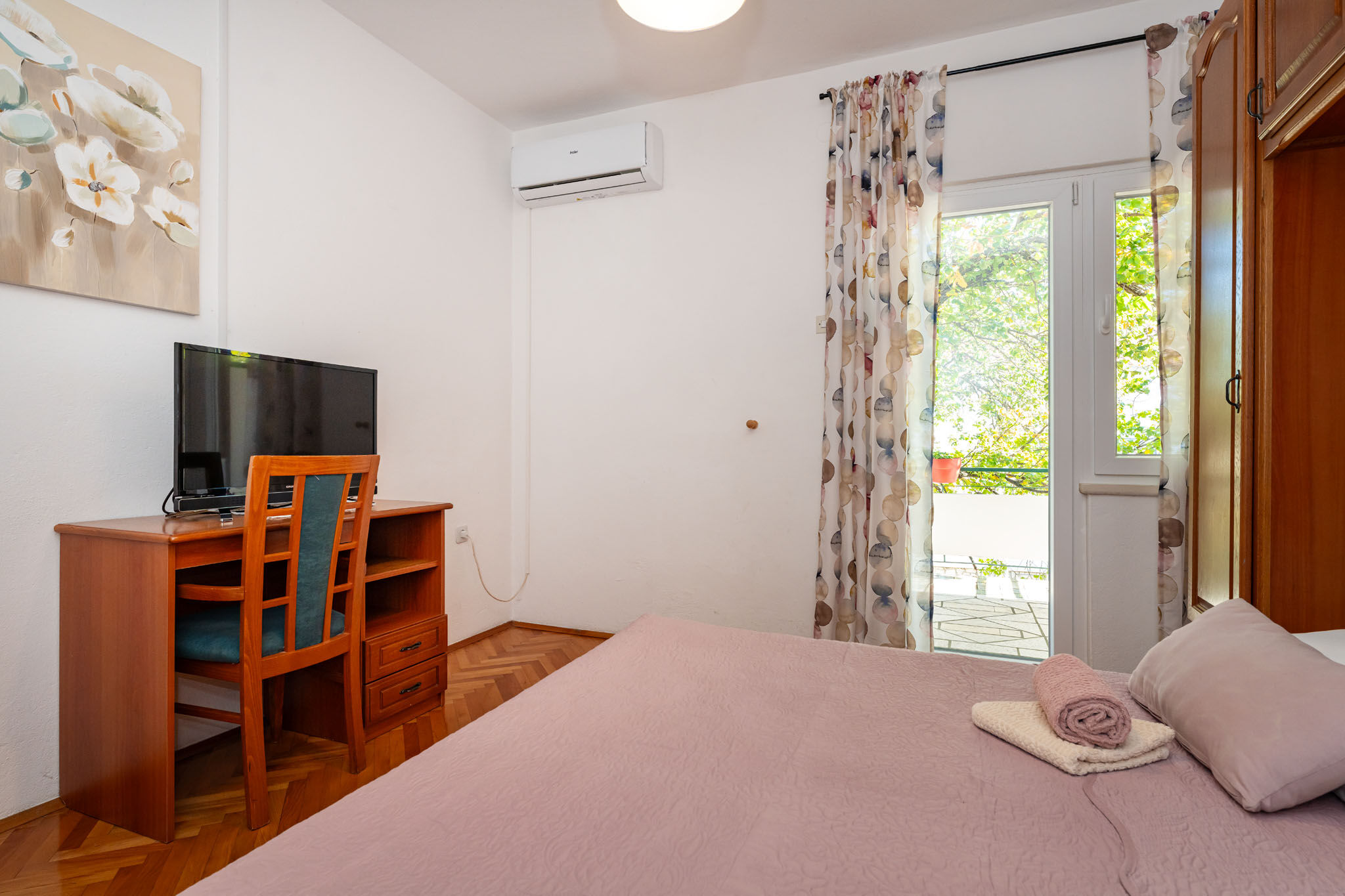 Apartments and Room Adriana 99281-A2